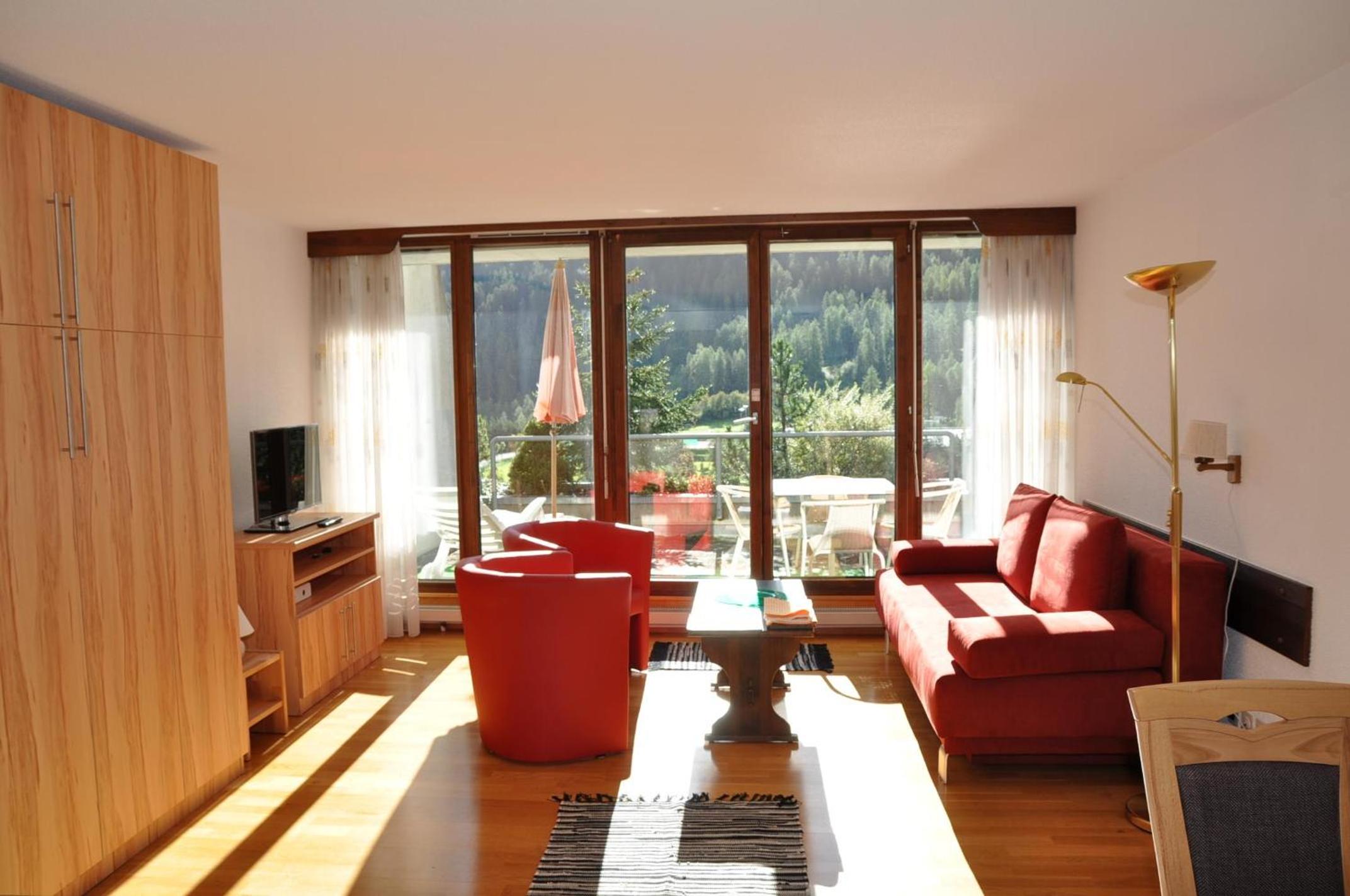 Apartment with Mountain View photo 1