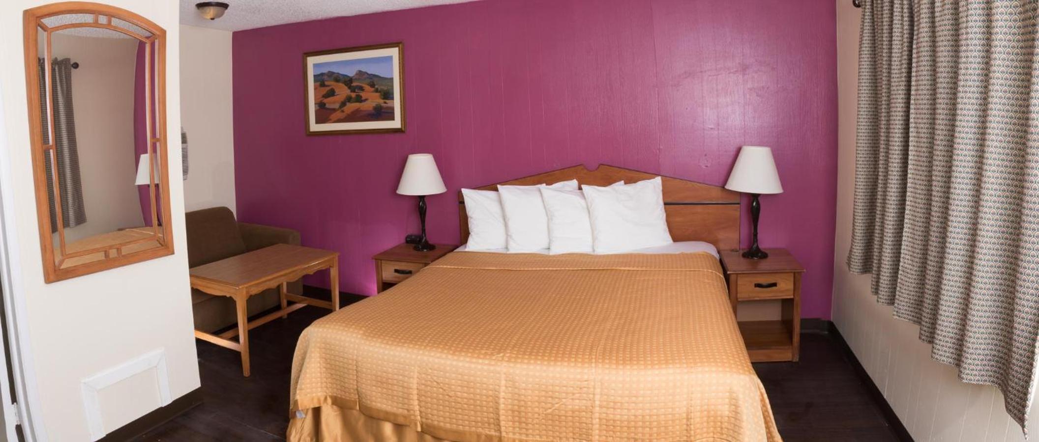 Standard King Room photo 2