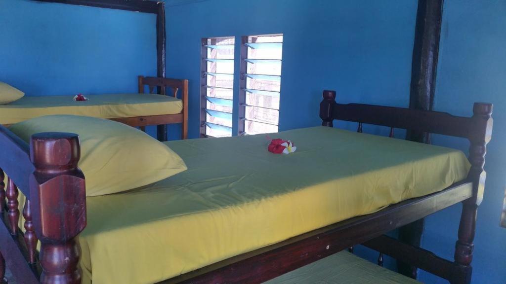 8-Bed Mixed Dormitory Room photo 2
