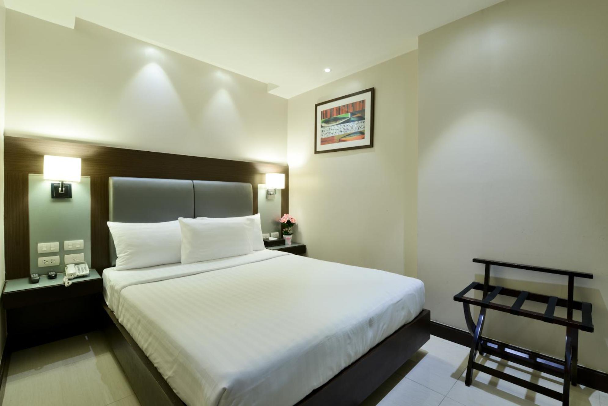 Standard Double Room photo 2