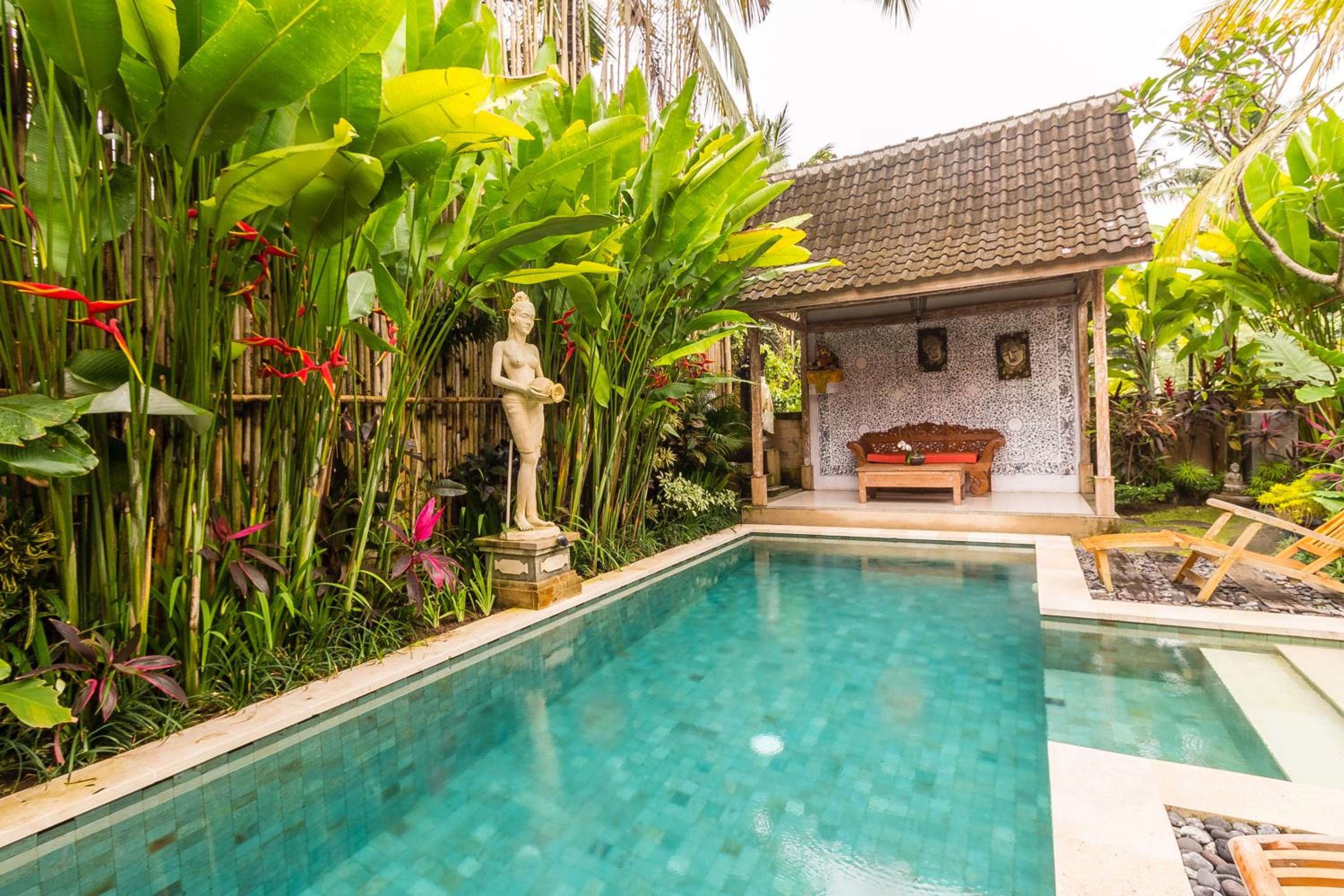 Wooden Suite with Pool View - Photo 2