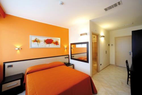 Double Room (1 Adult) photo 1