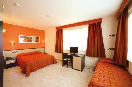 Triple Room photo 1