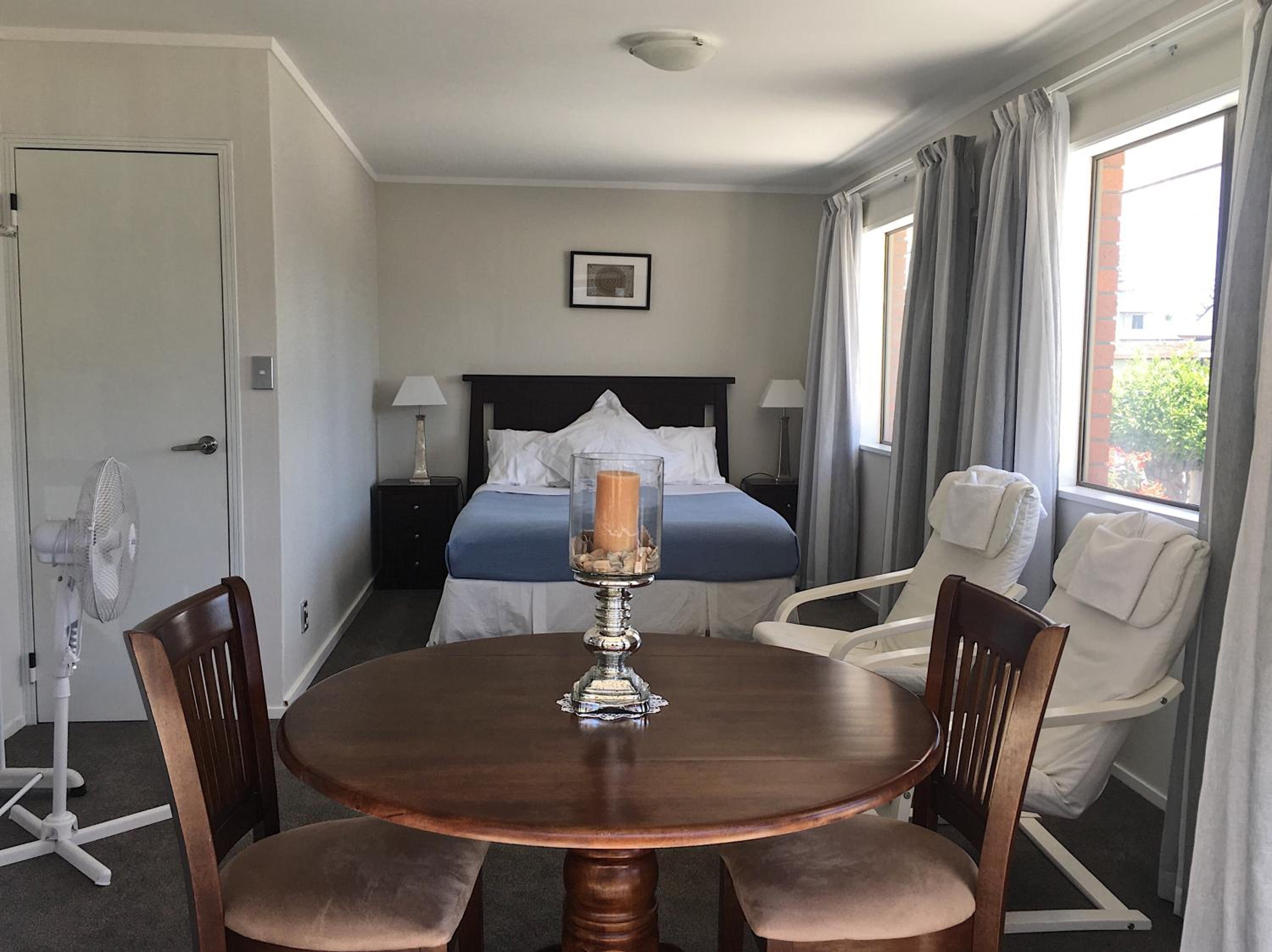 Deluxe Queen Studio  - Photo 1