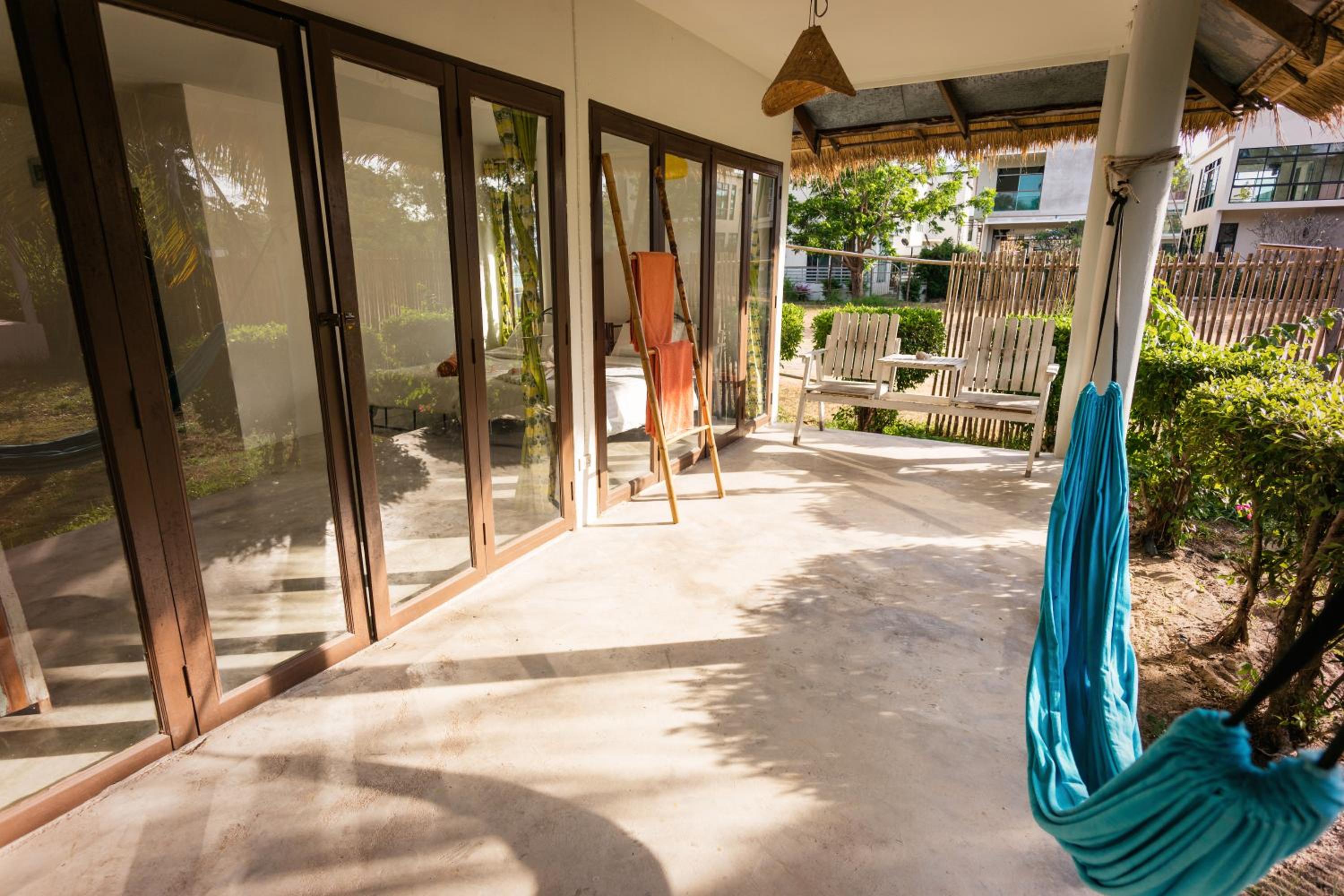 Bungalow with Patio photo 3