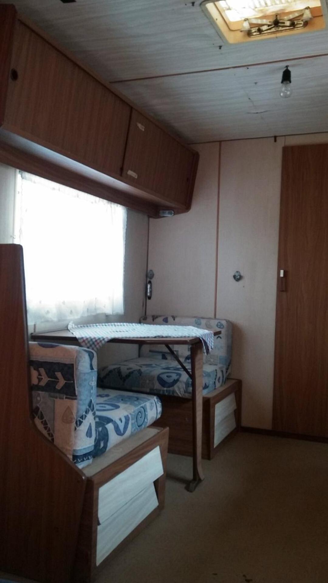Caravan With Shared Bathroom photo 1