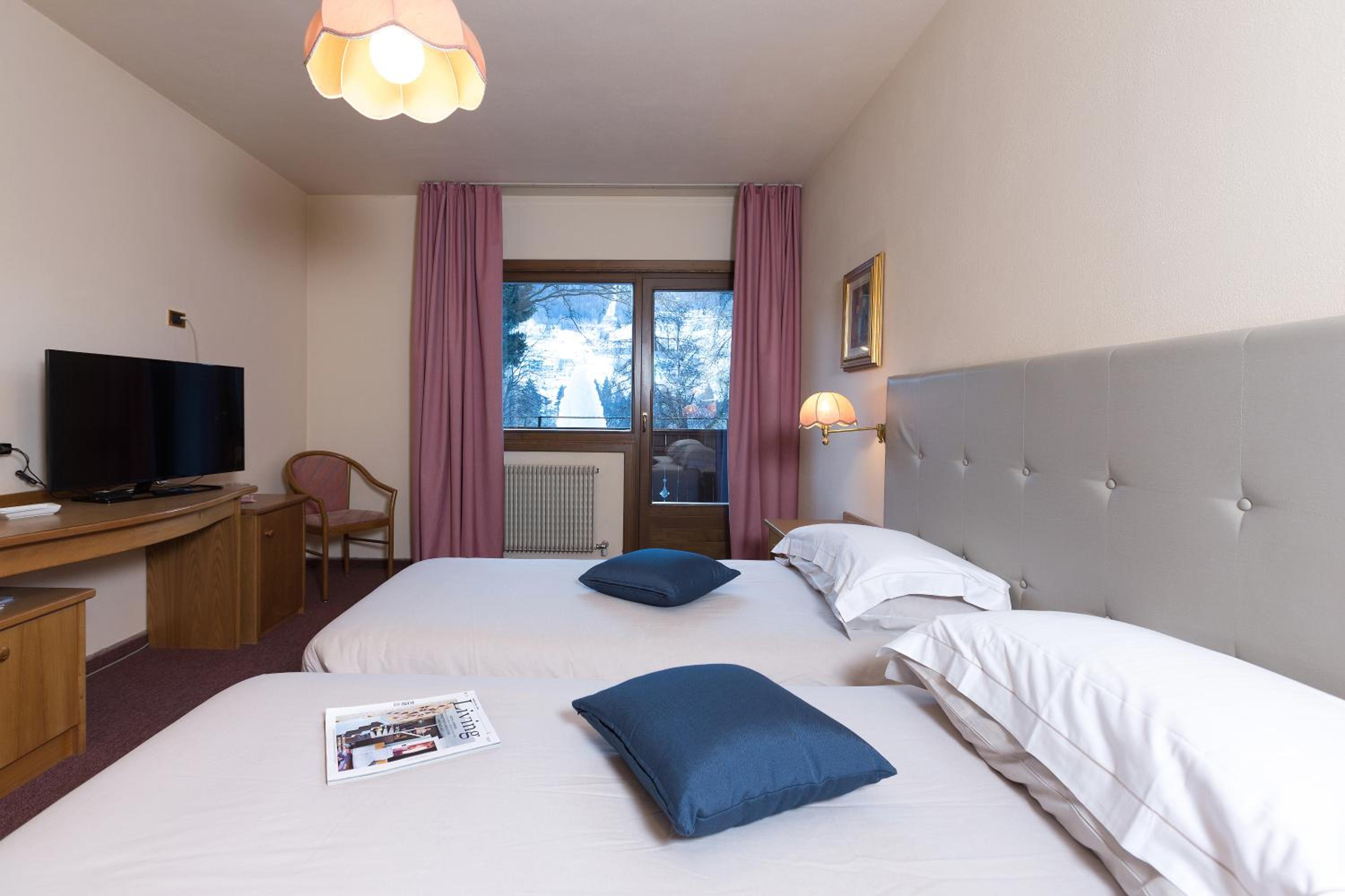 Classic Double or Twin Room with Spa Access photo 2