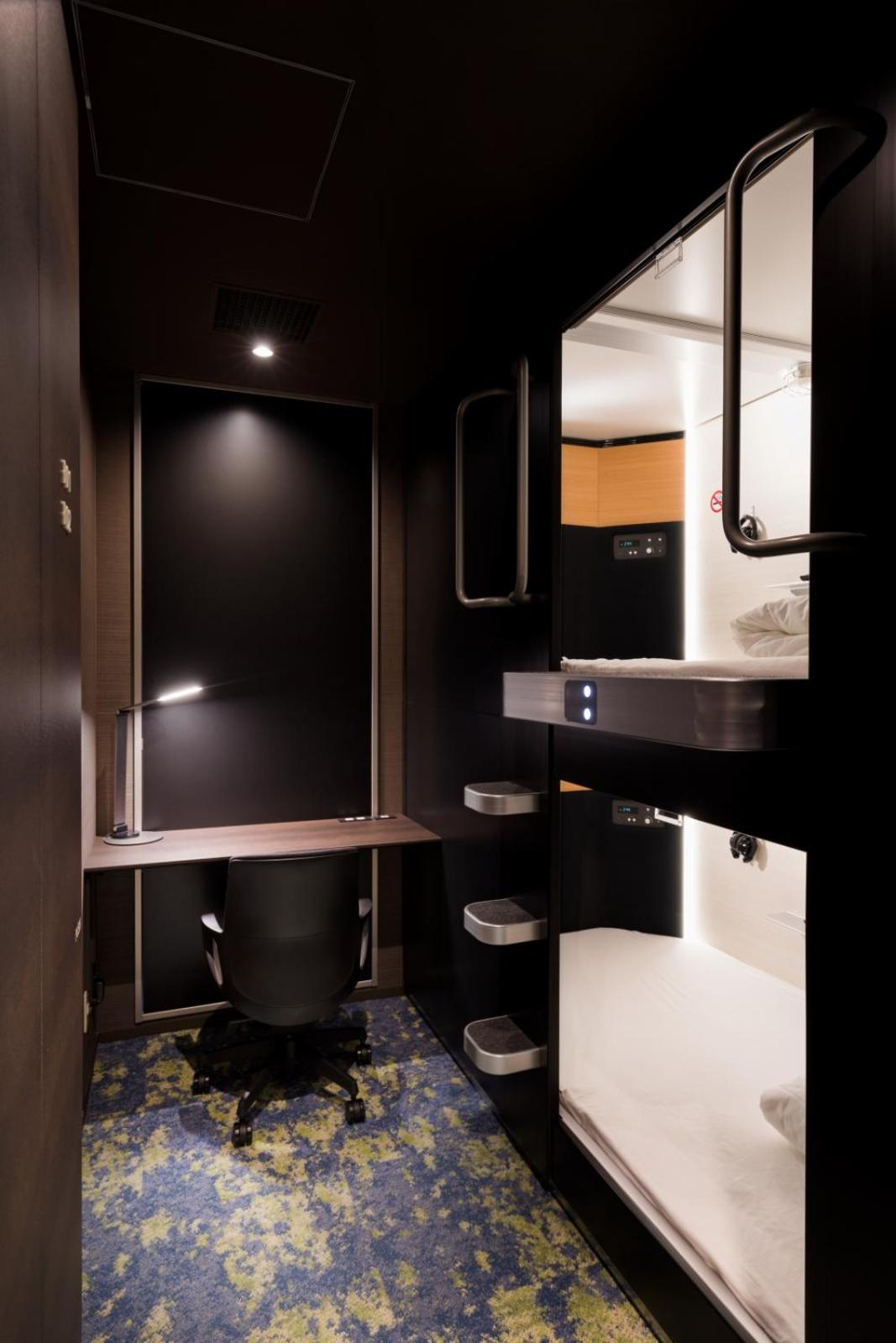 2 Capsule Rooms for Male