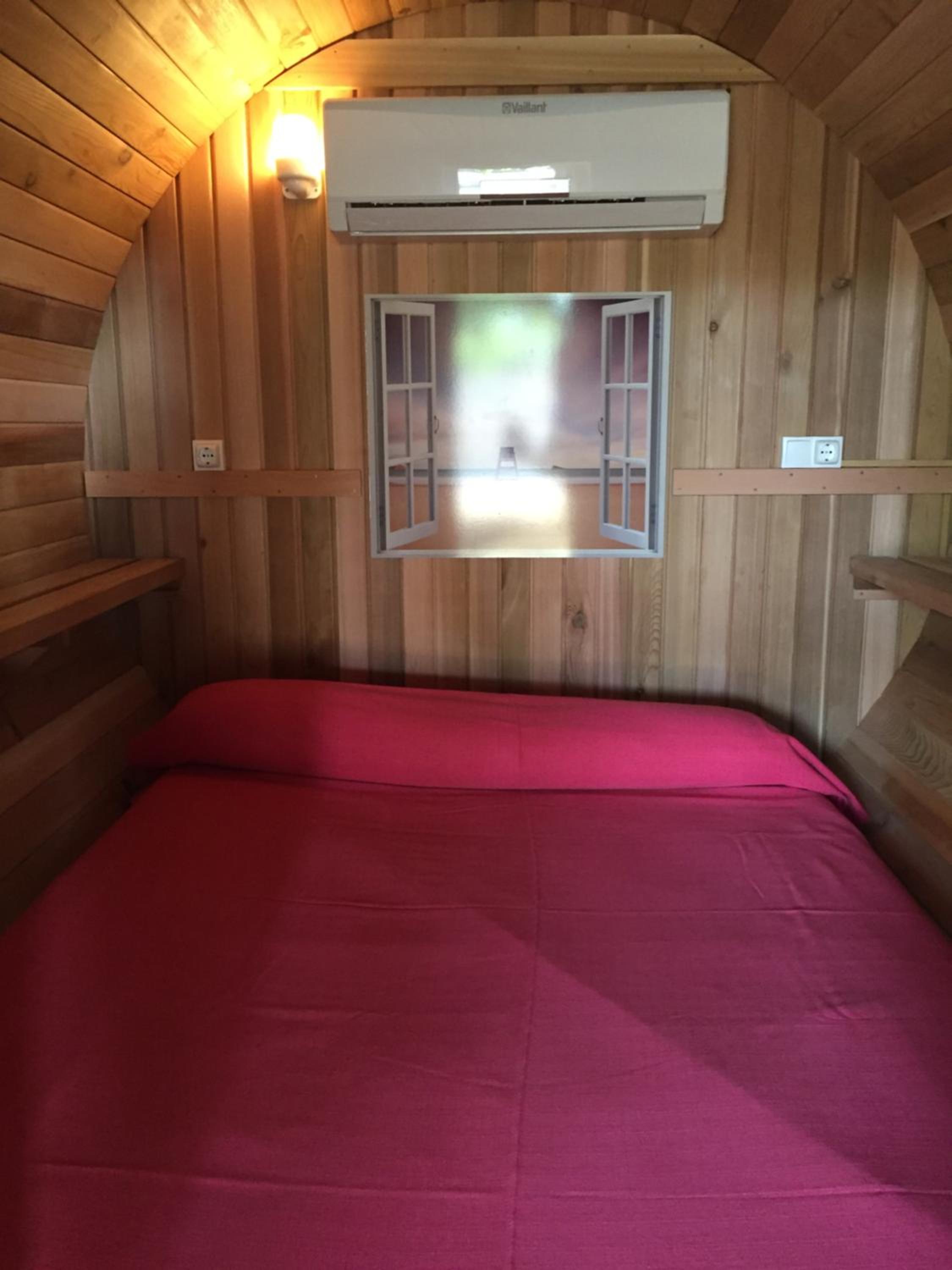 Habitación Doble en Barril con Baño Compartido