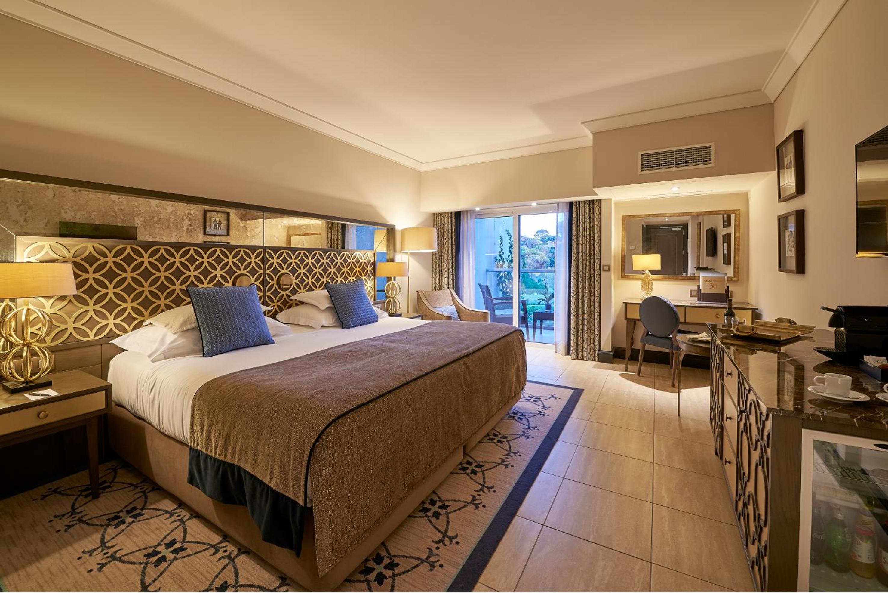 Premium Double or Twin Room Golf View - Photo 1