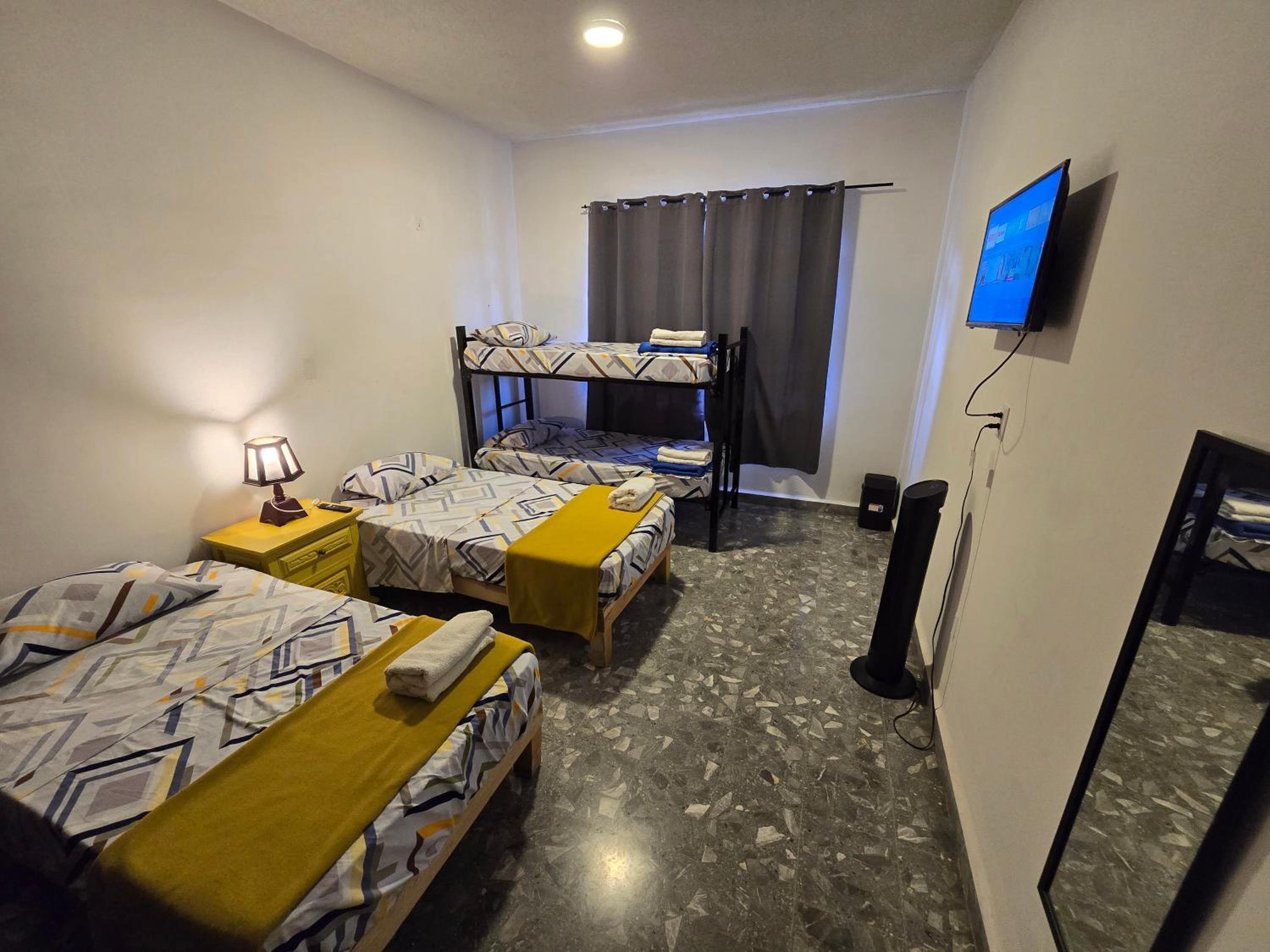 Quadruple Room with Shared Bathroom photo 1