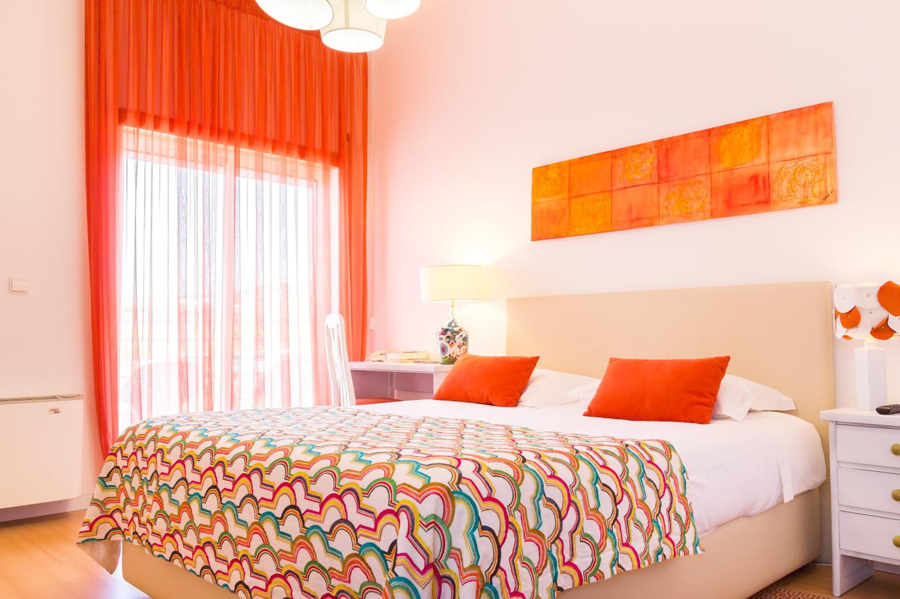 Standard Double or Twin Room - Photo 17