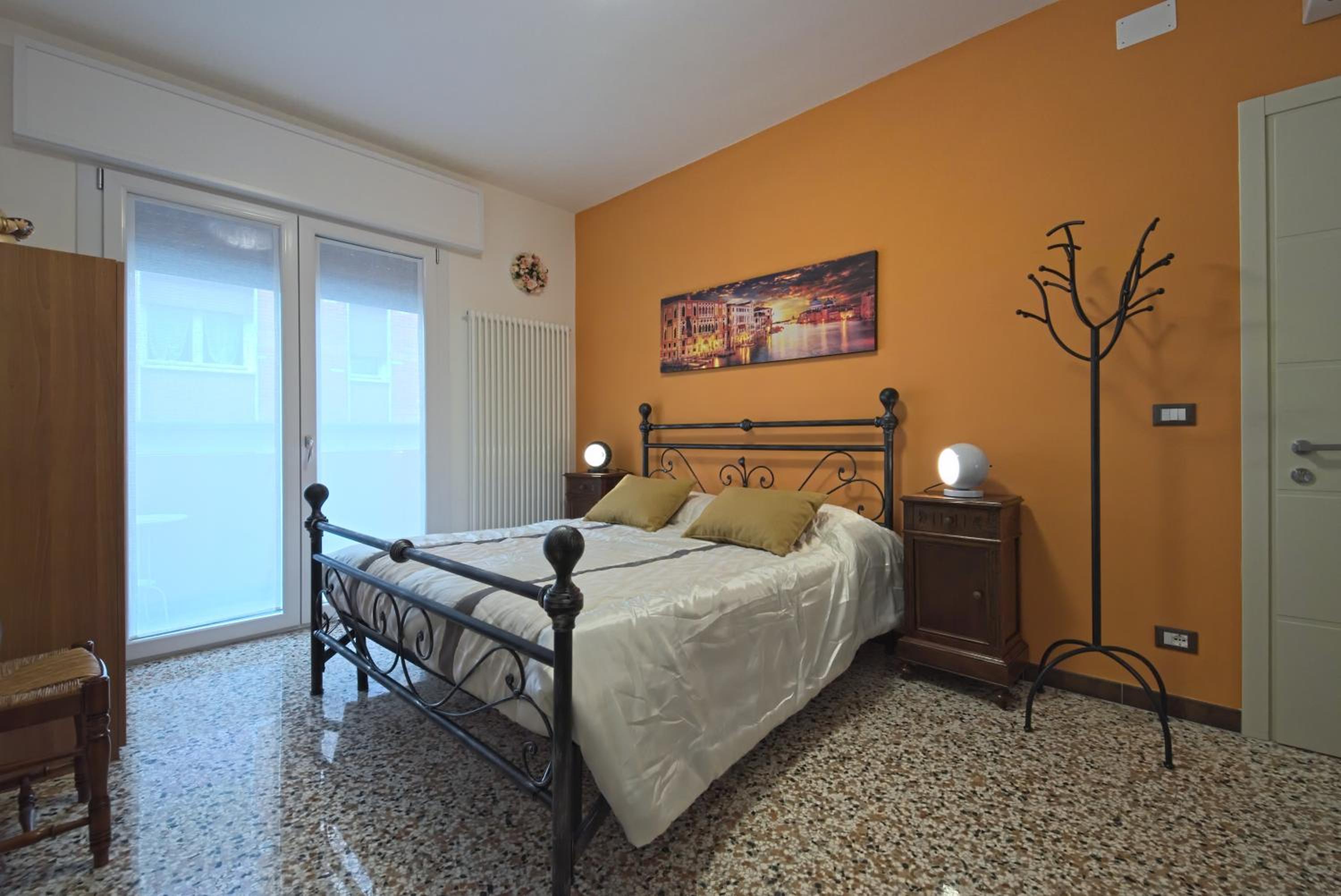 Double Room with Private External Bathroom