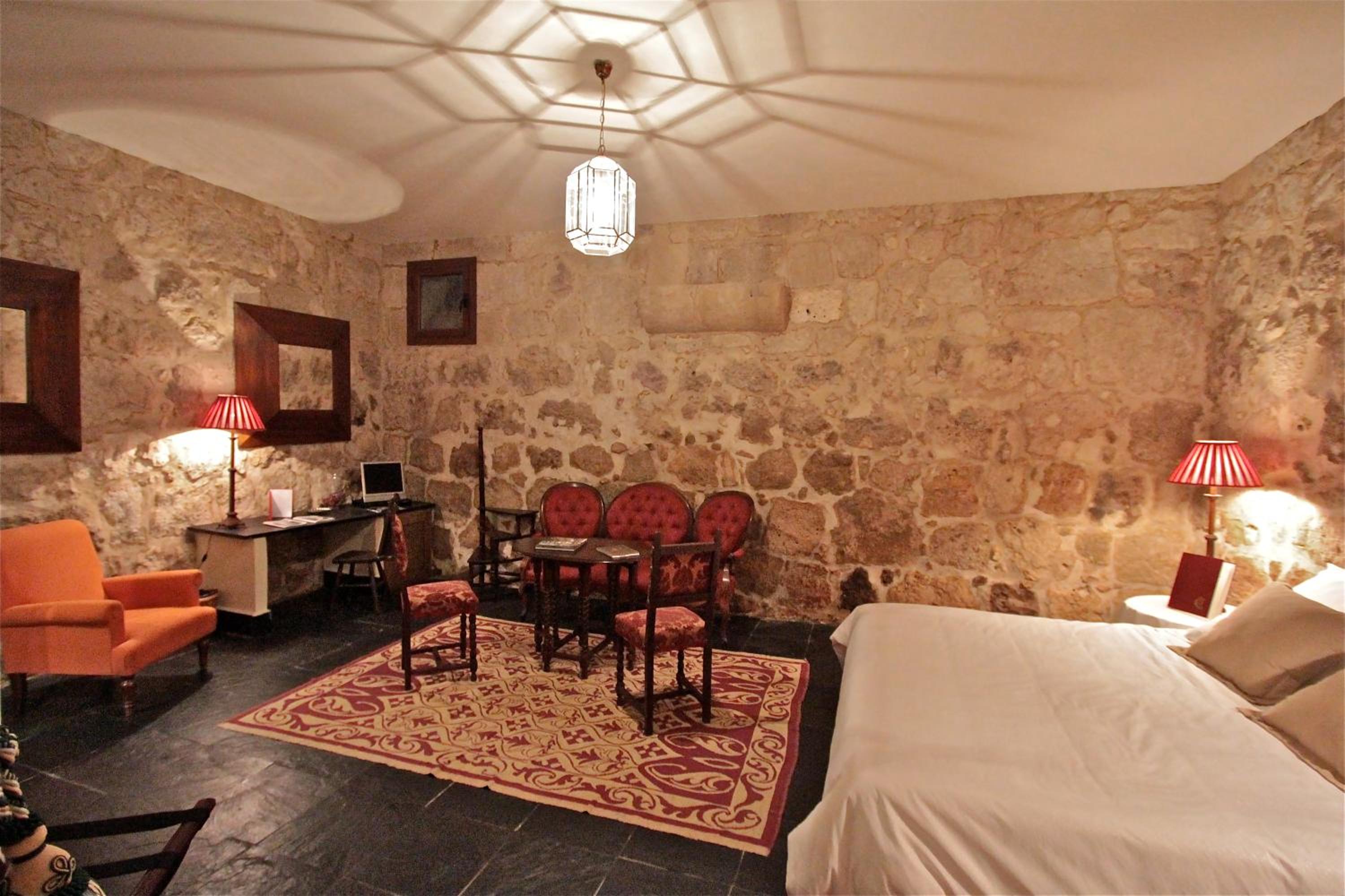 Superior Double or Twin Room photo 3