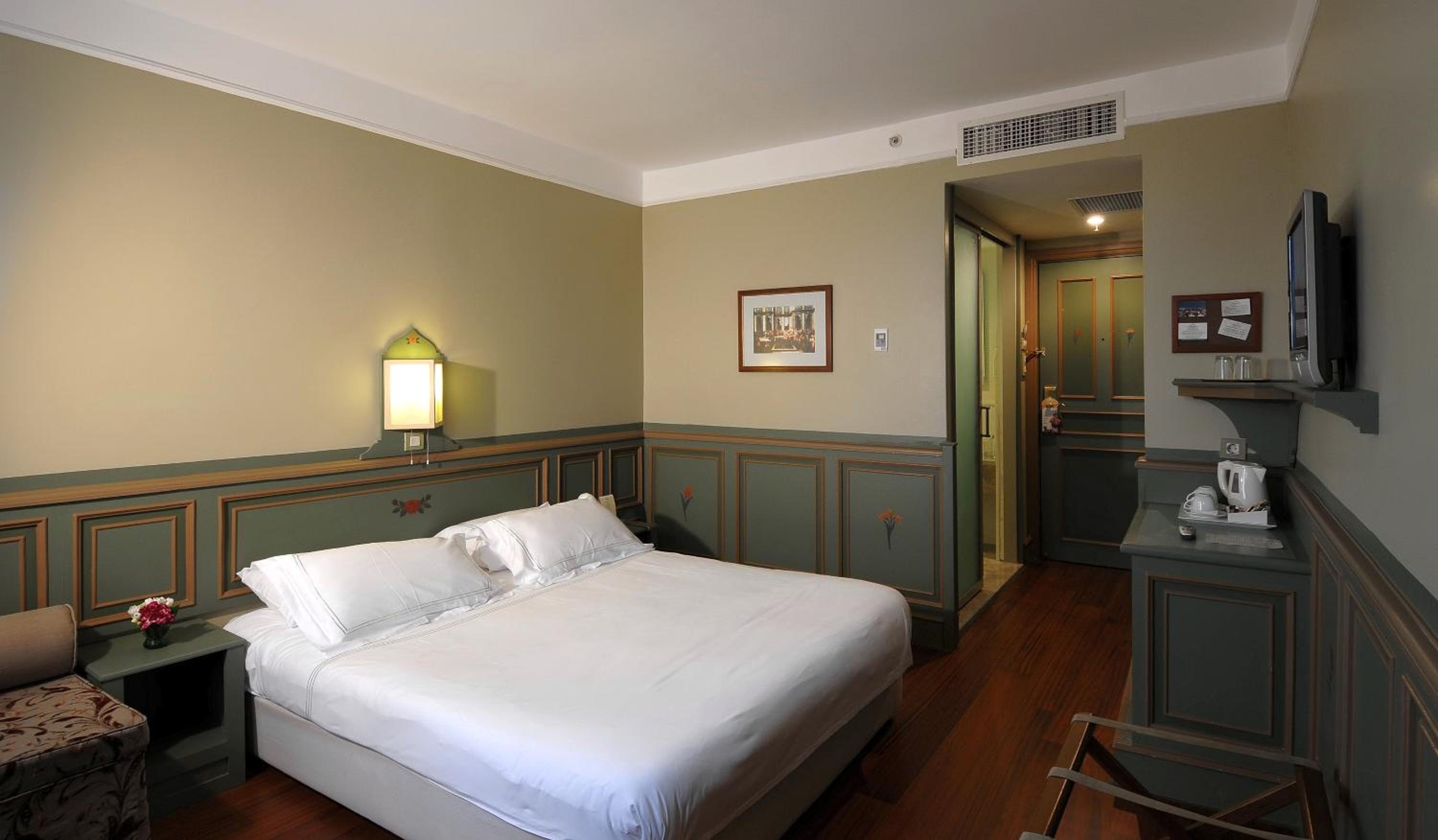 Standard Double Room photo 1