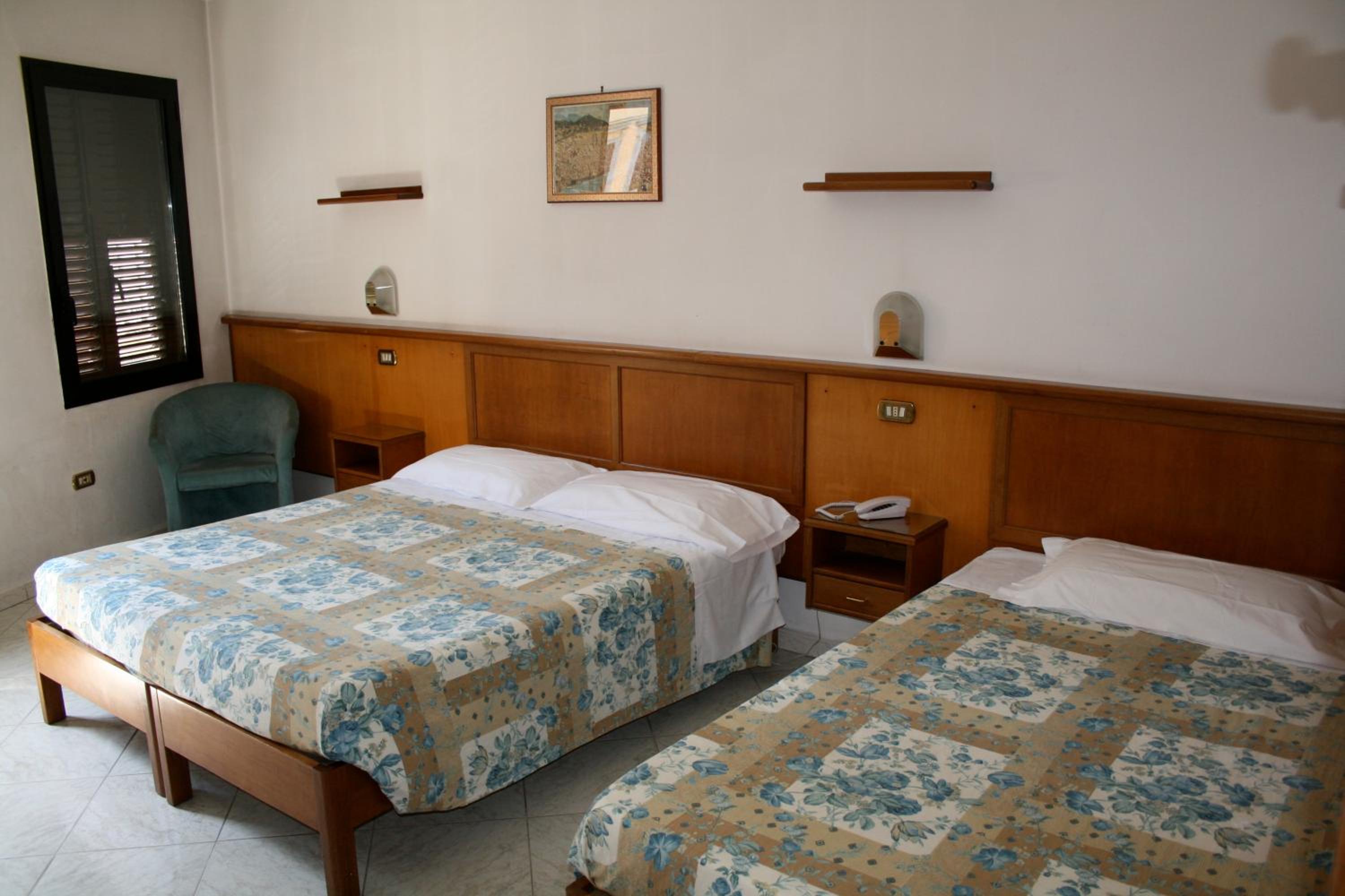 Quadruple Room photo 2