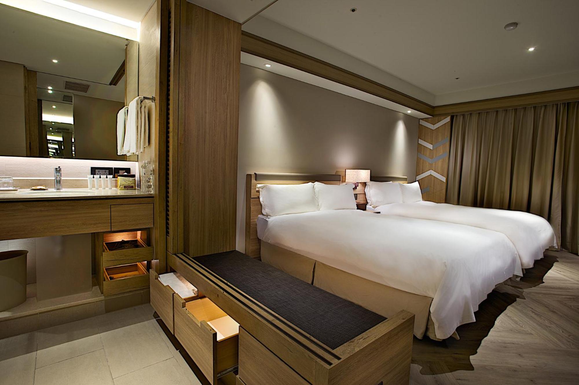 Deluxe Double Room with Two Double Beds photo 1