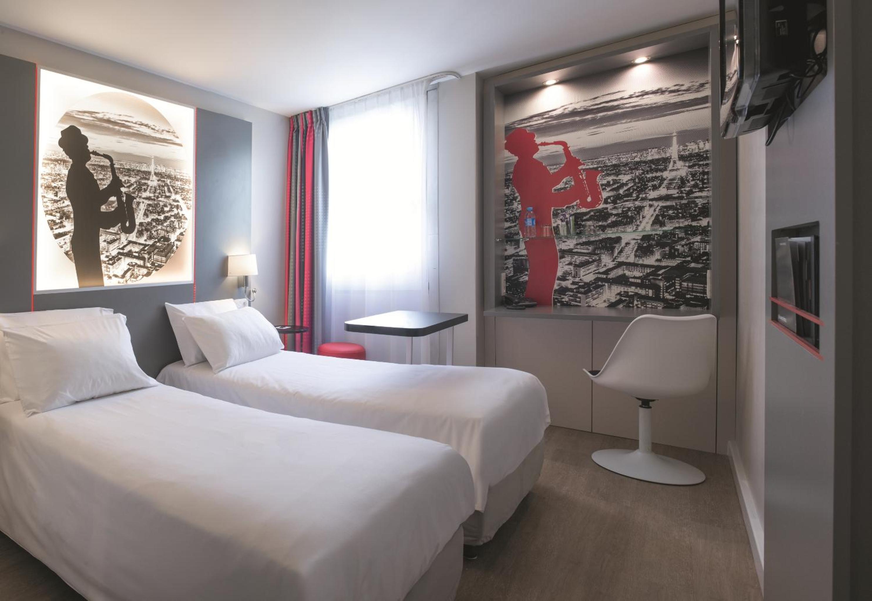 Standard Twin Room - Photo 2