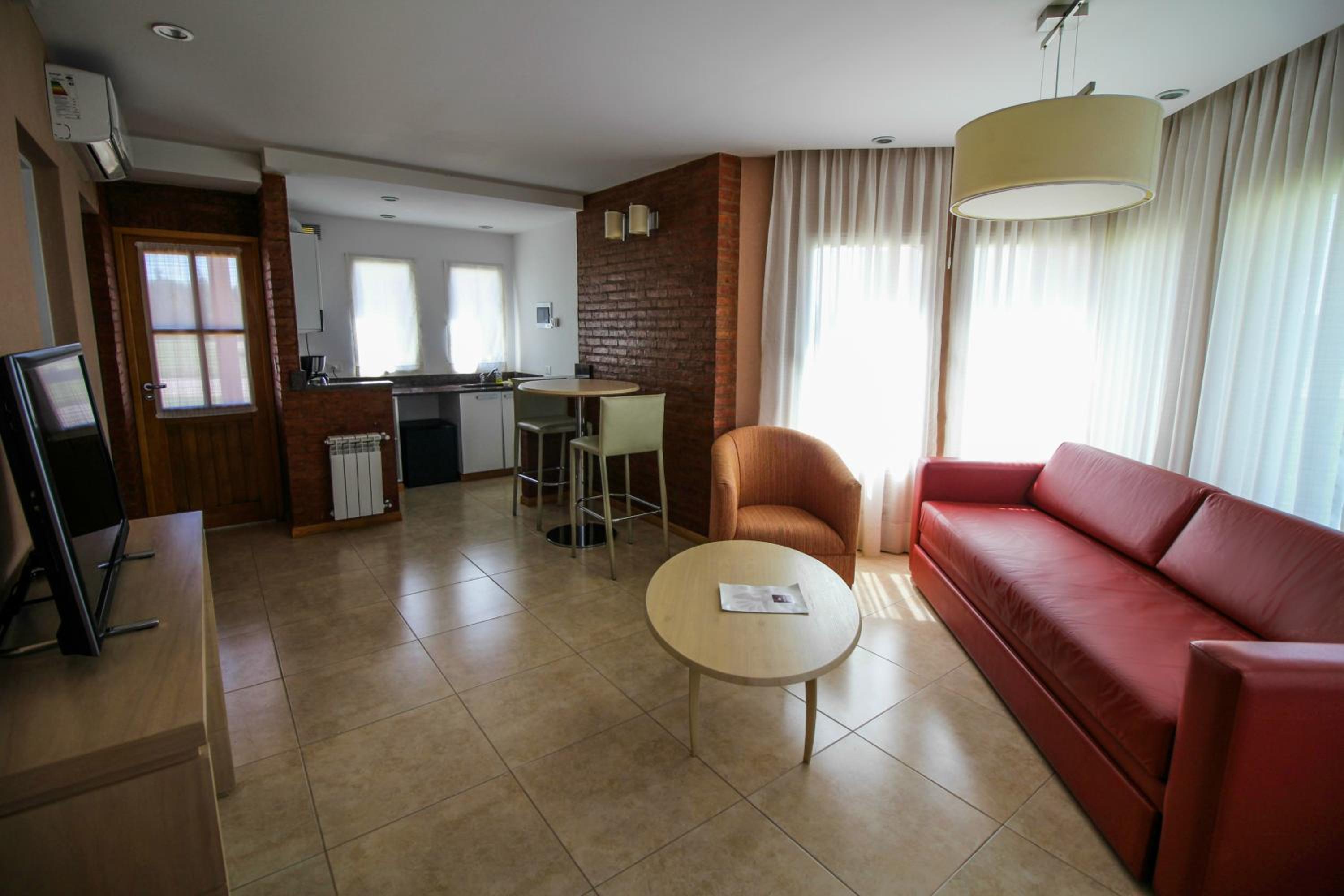 Deluxe Bungalow photo 1