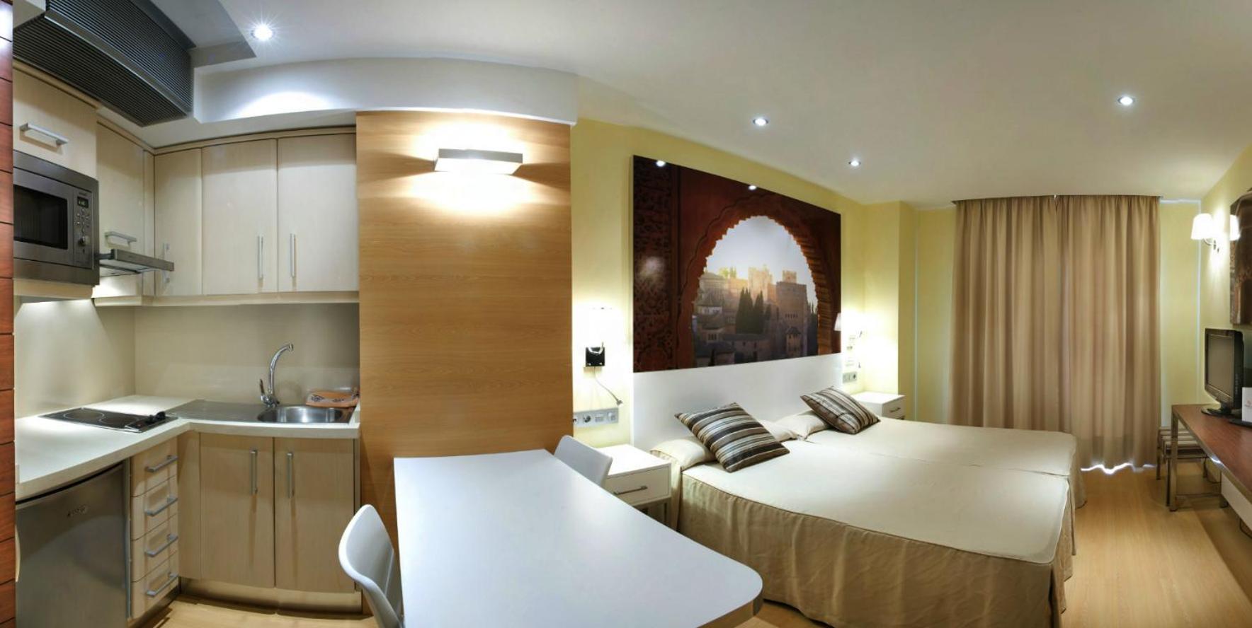 Deluxe Apartment with Sea View photo 2