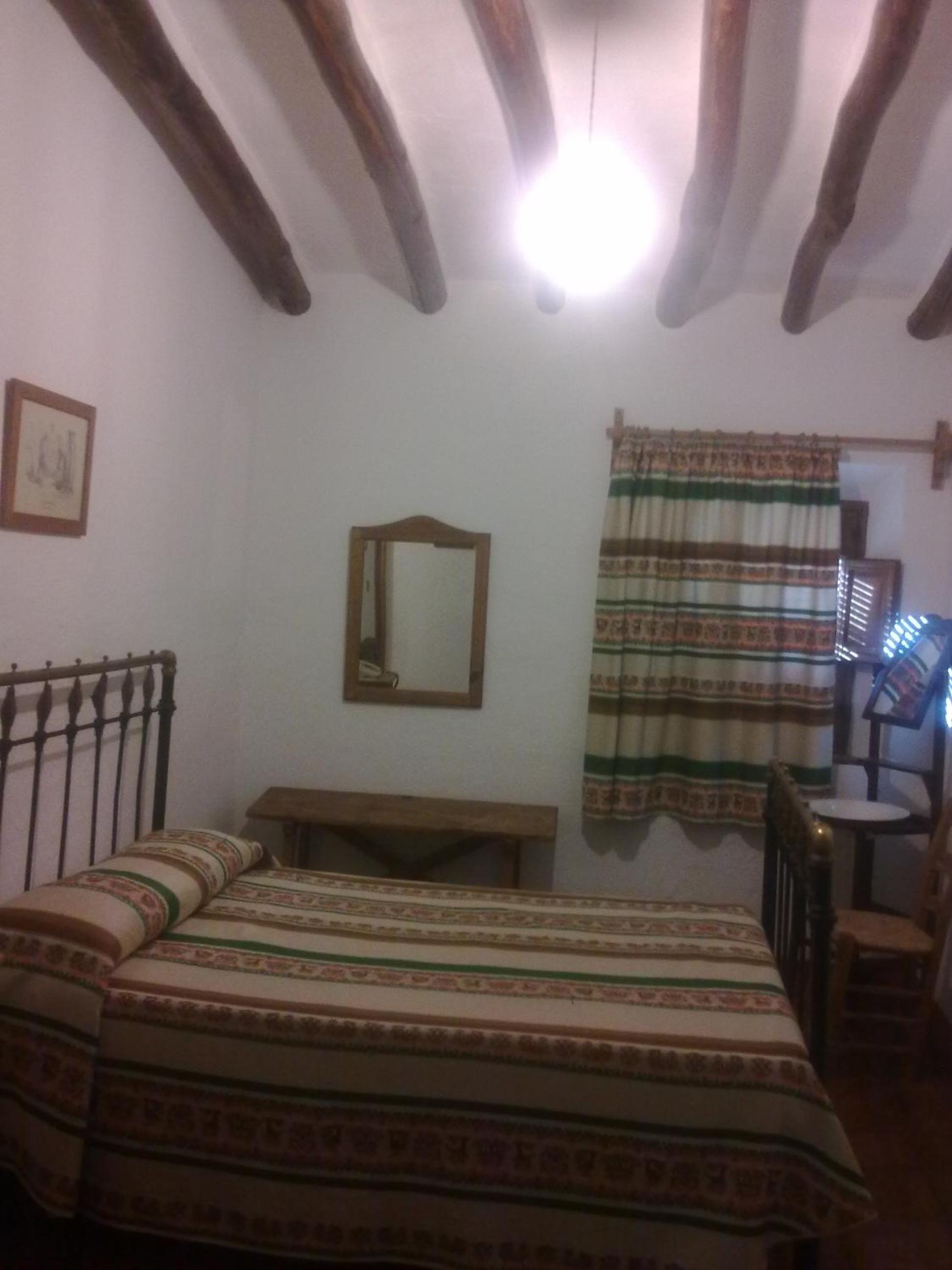 Double Room - Photo 6