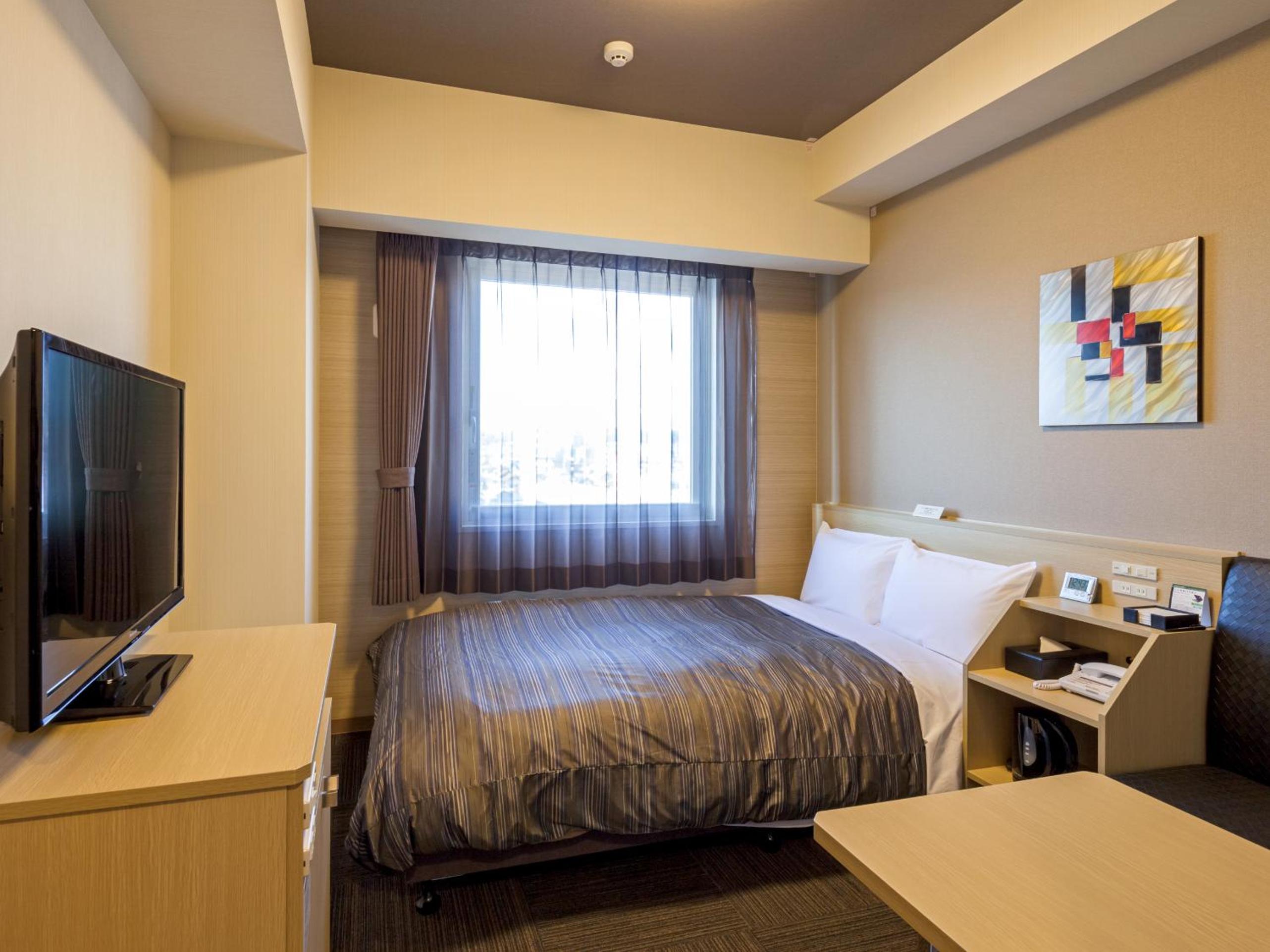 Double Room with Small Double Bed - Smoking - Heated Tobacco Only