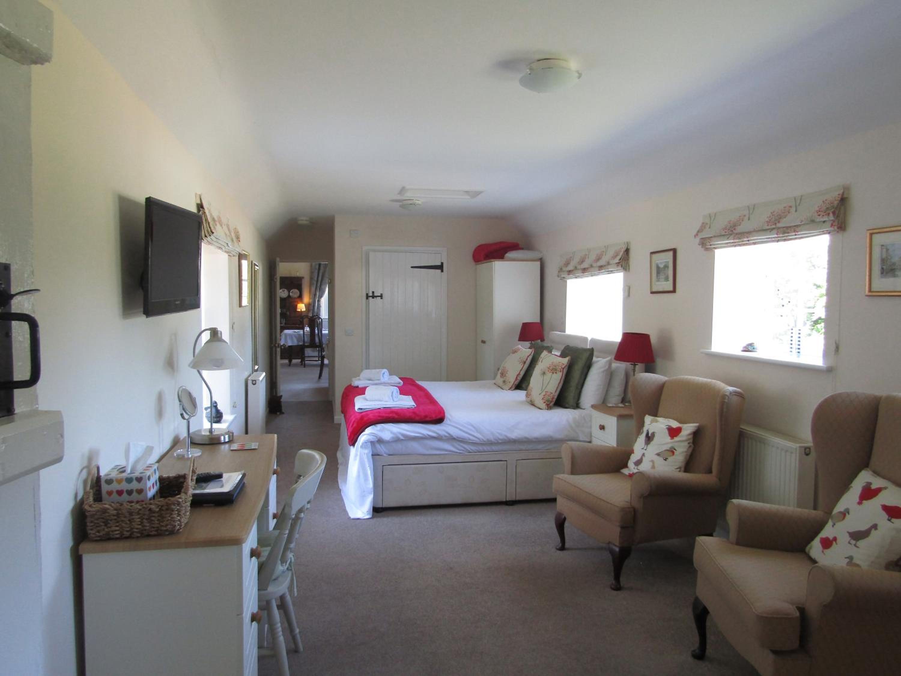 Double or Twin Room with Garden View photo 2