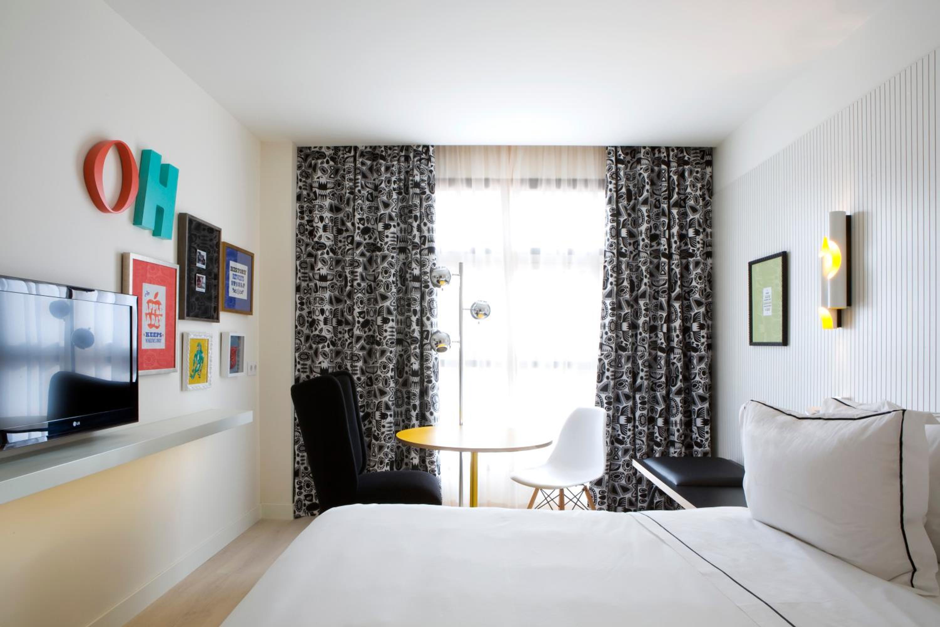 Economy Double or Twin Room thumbnail 6