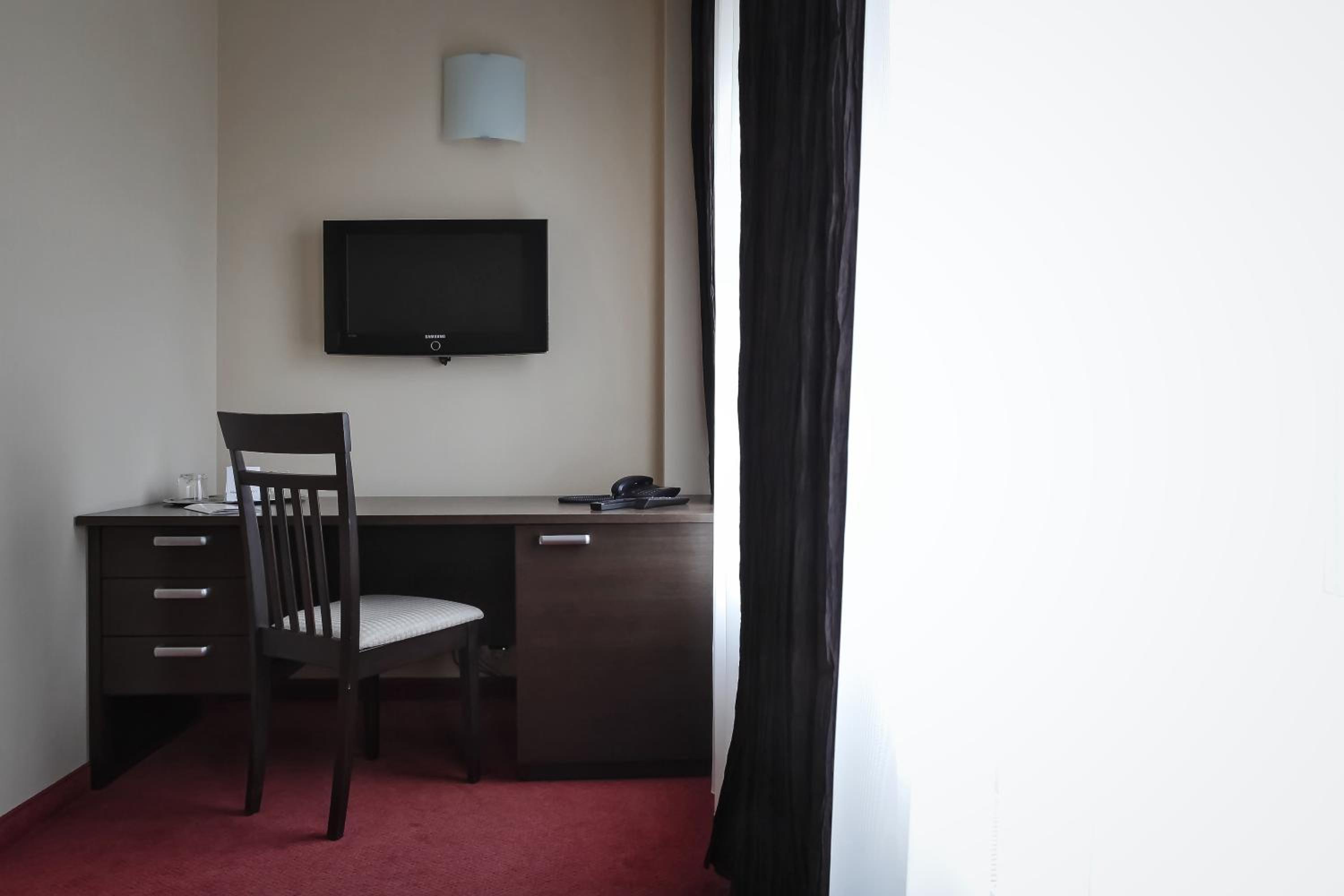 Standard Double Room photo 2