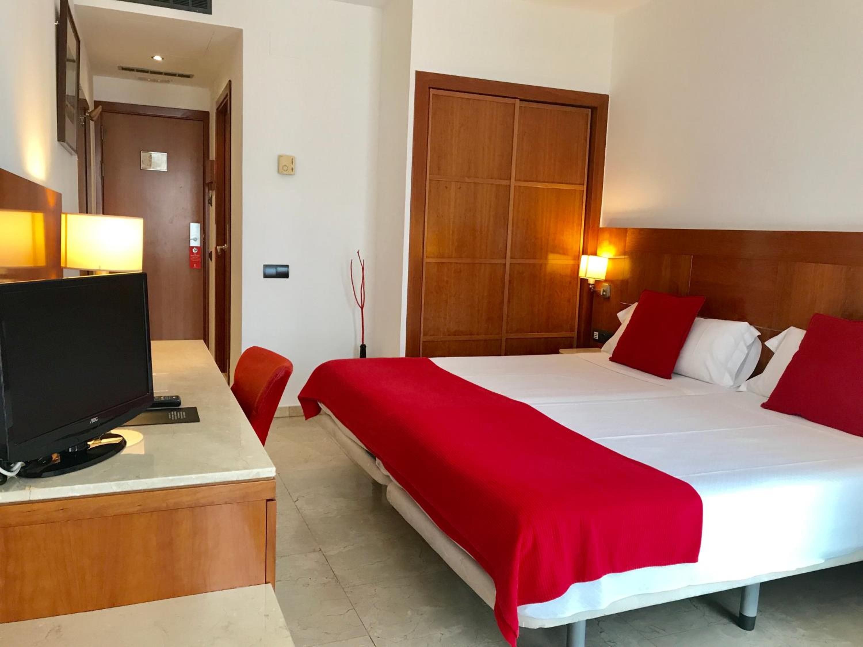 Double Room - Photo 3