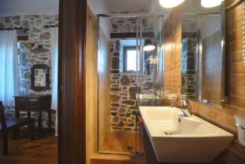 Deluxe Twin Room photo 2