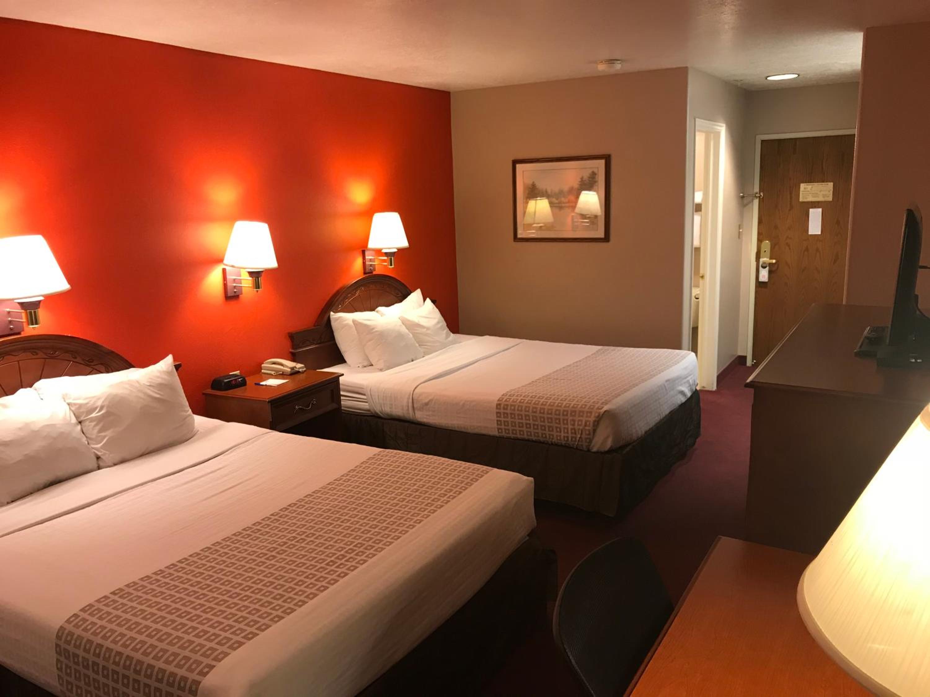 Quadruple Room - Photo 1