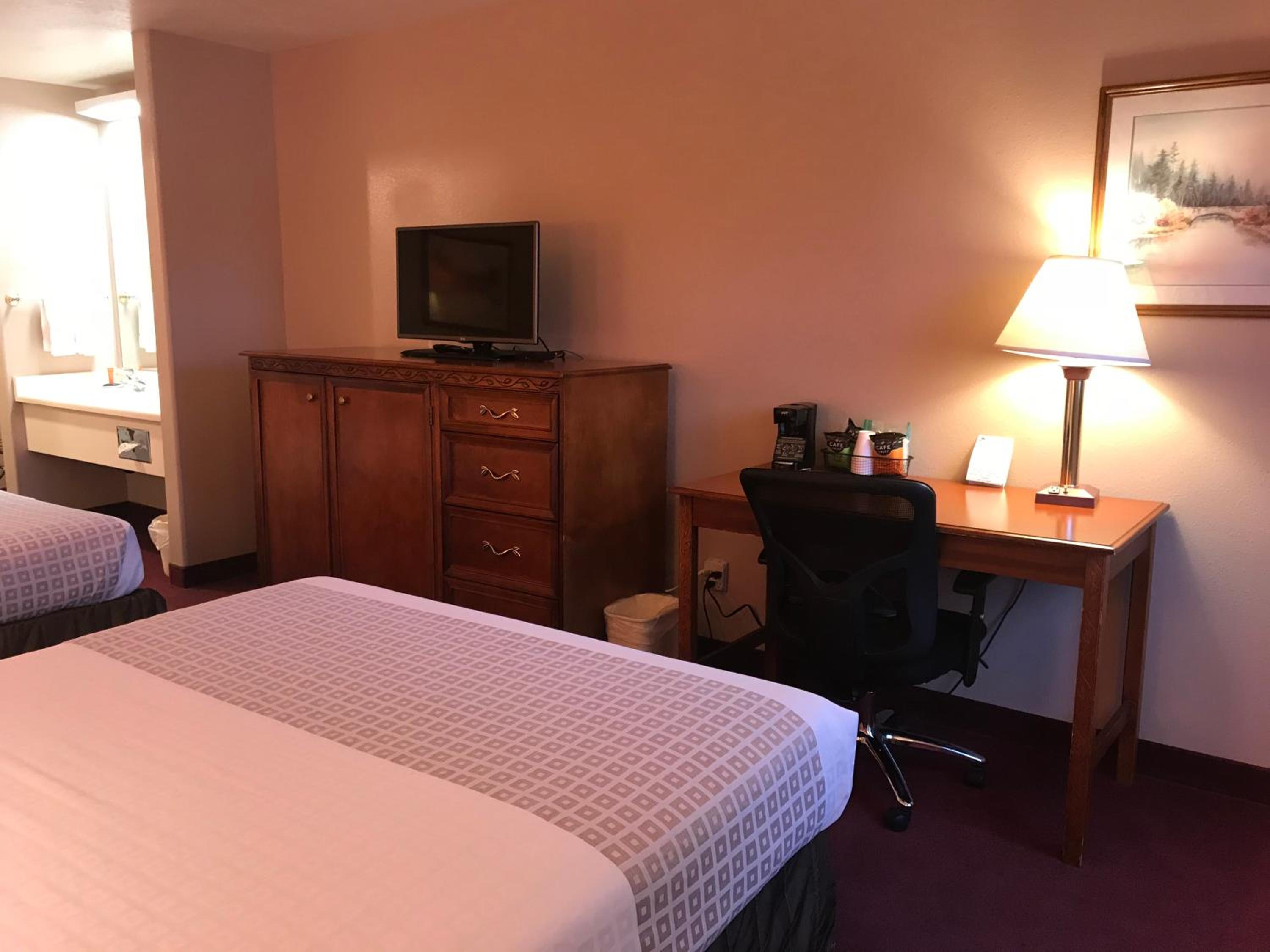 Quadruple Room - Photo 3