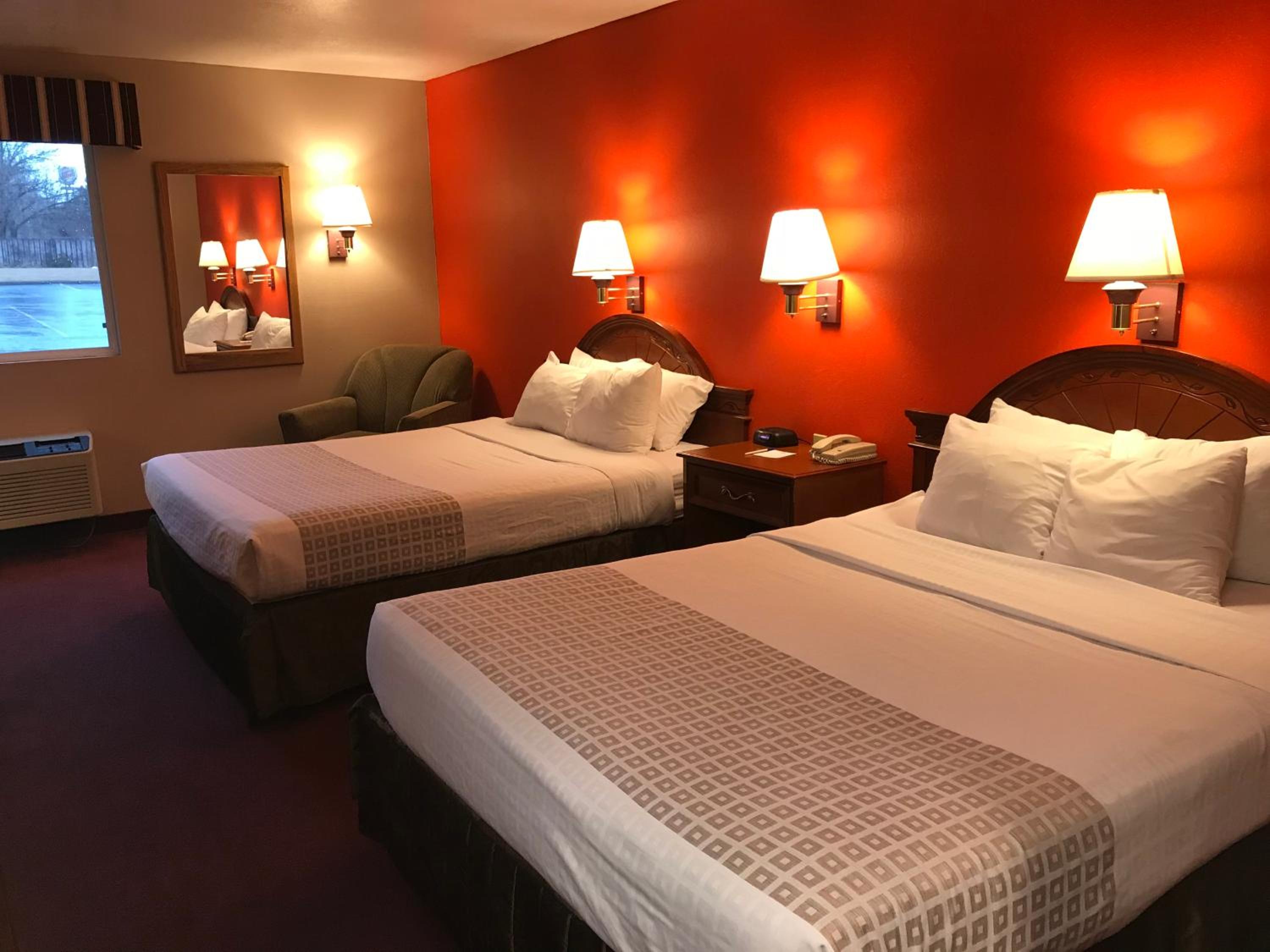 Quadruple Room - Photo 2