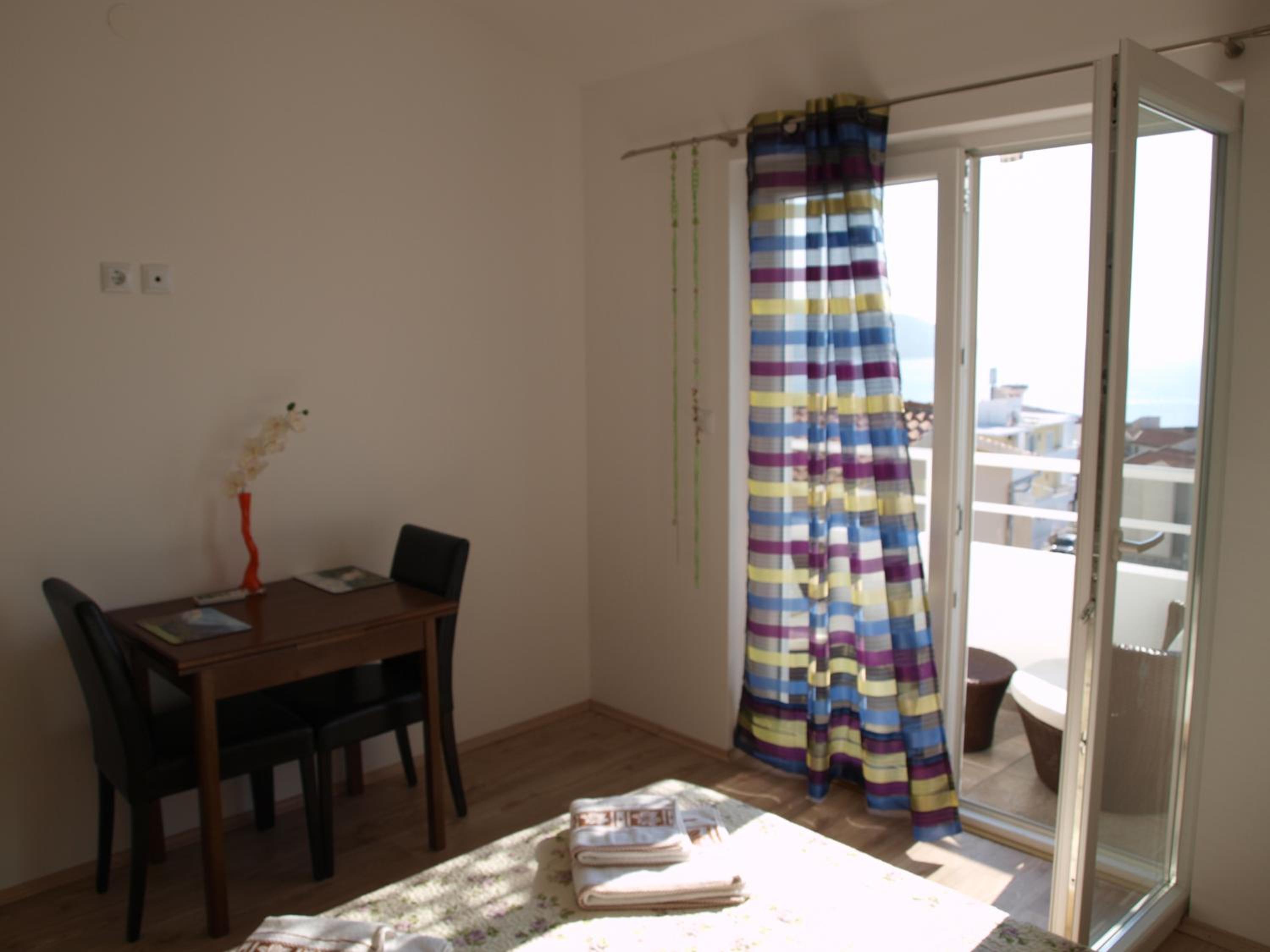 Studio Apartment photo 1