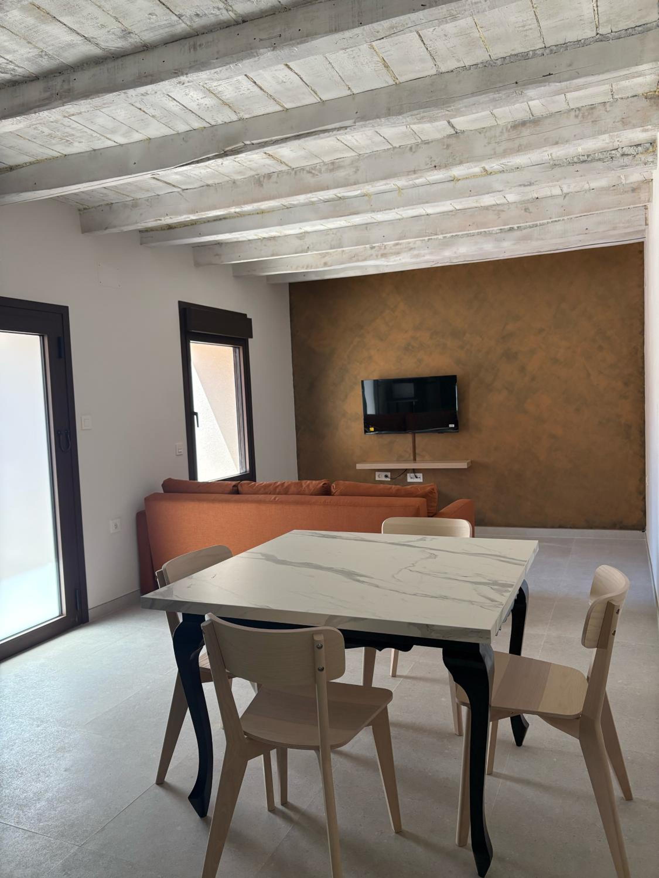 Villa photo 1