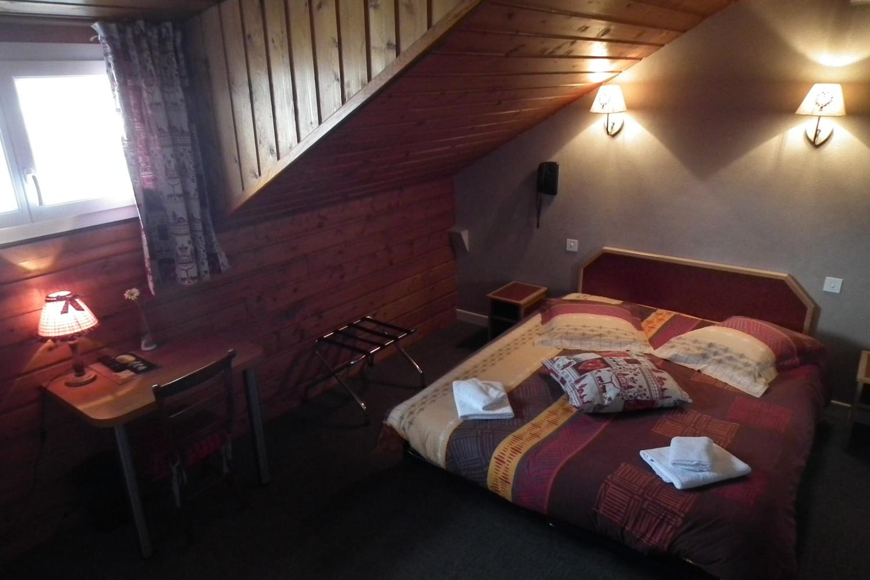 Budget Double Room - Photo 1