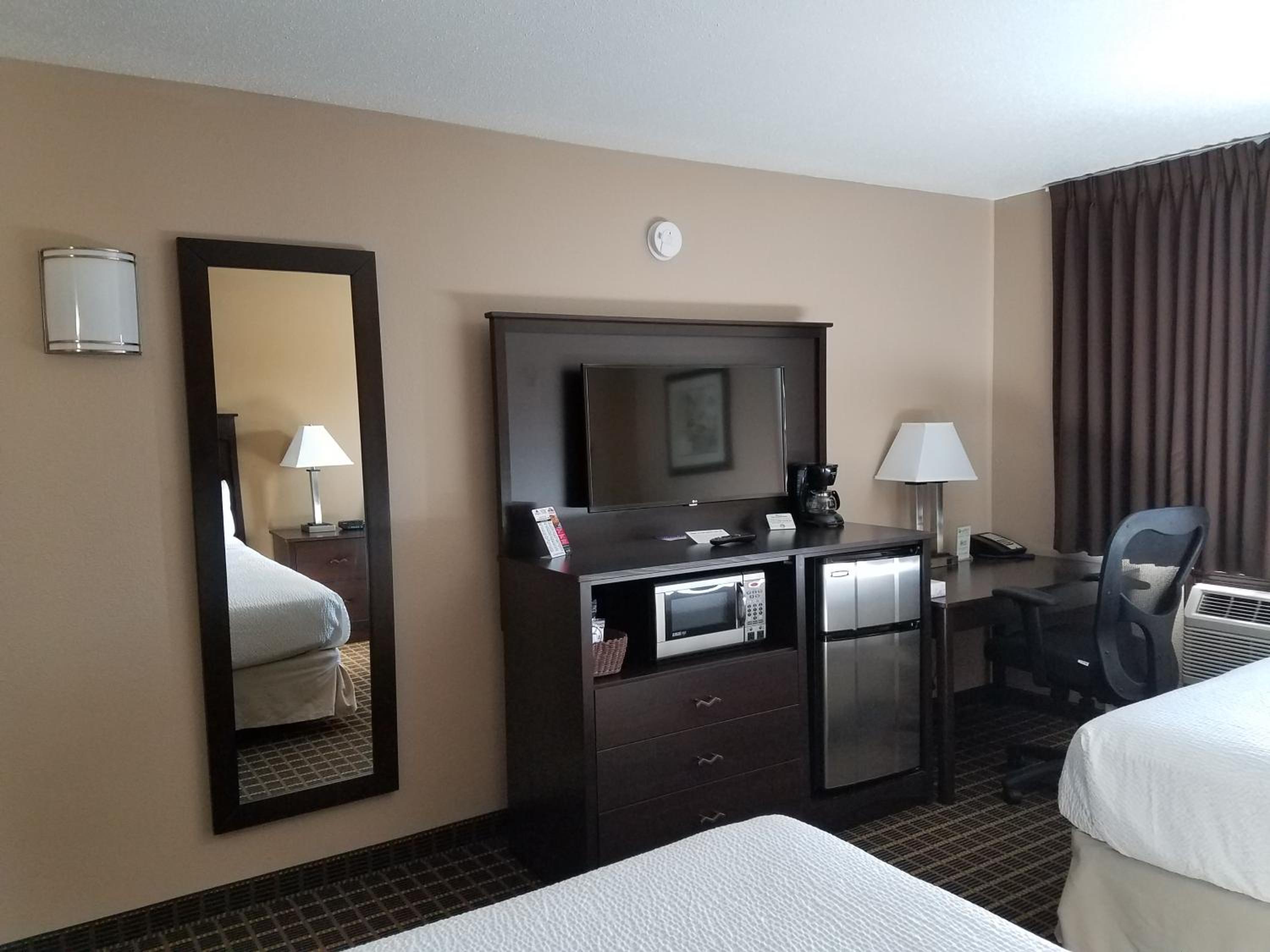 Double Room with Two Double Beds - Non-Smoking photo 2