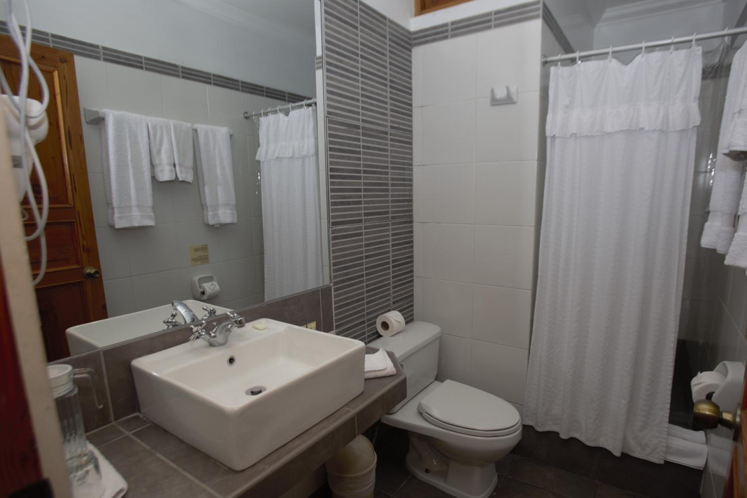 Double Room - Photo 2