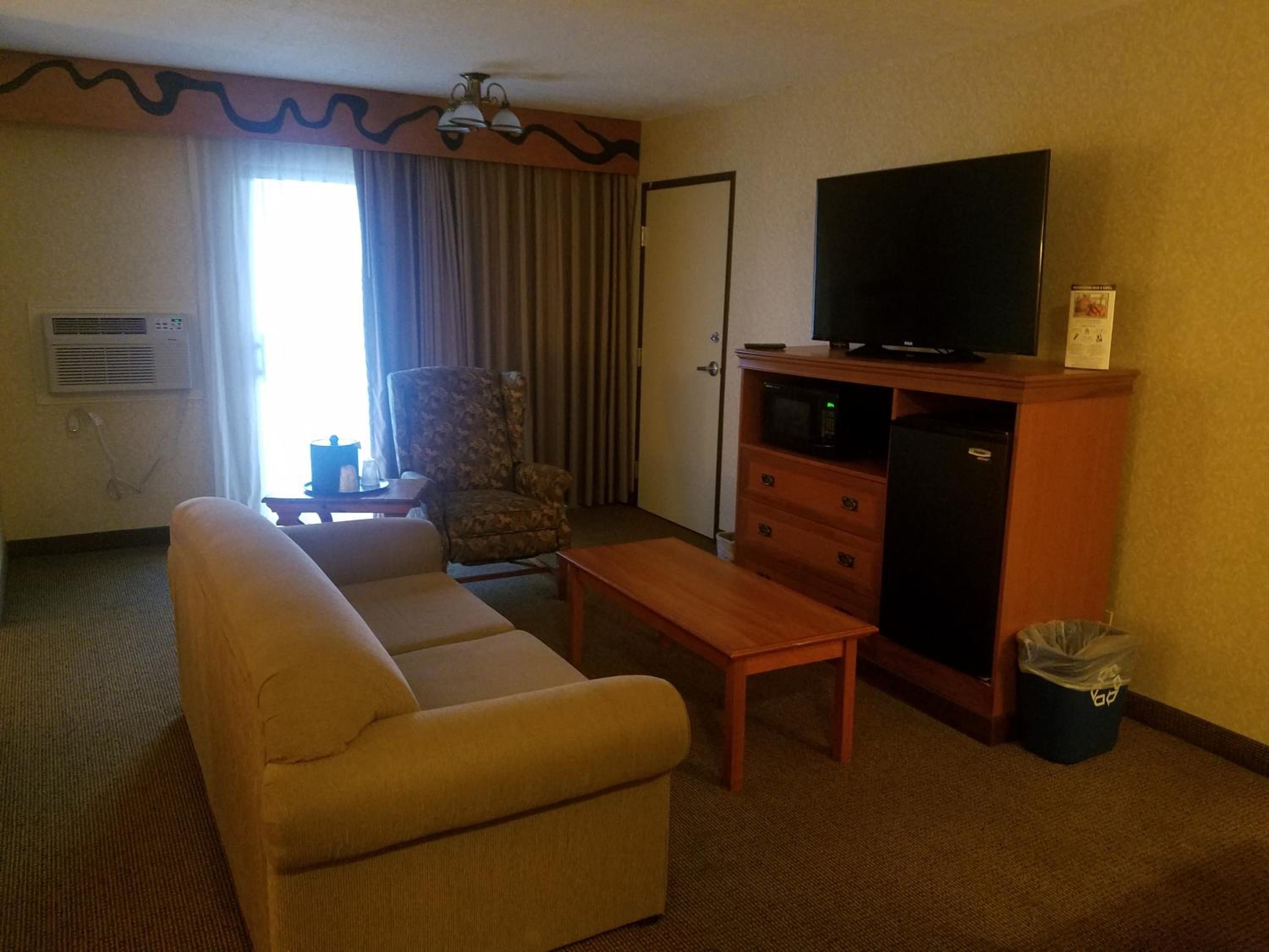 King Suite - Photo 5