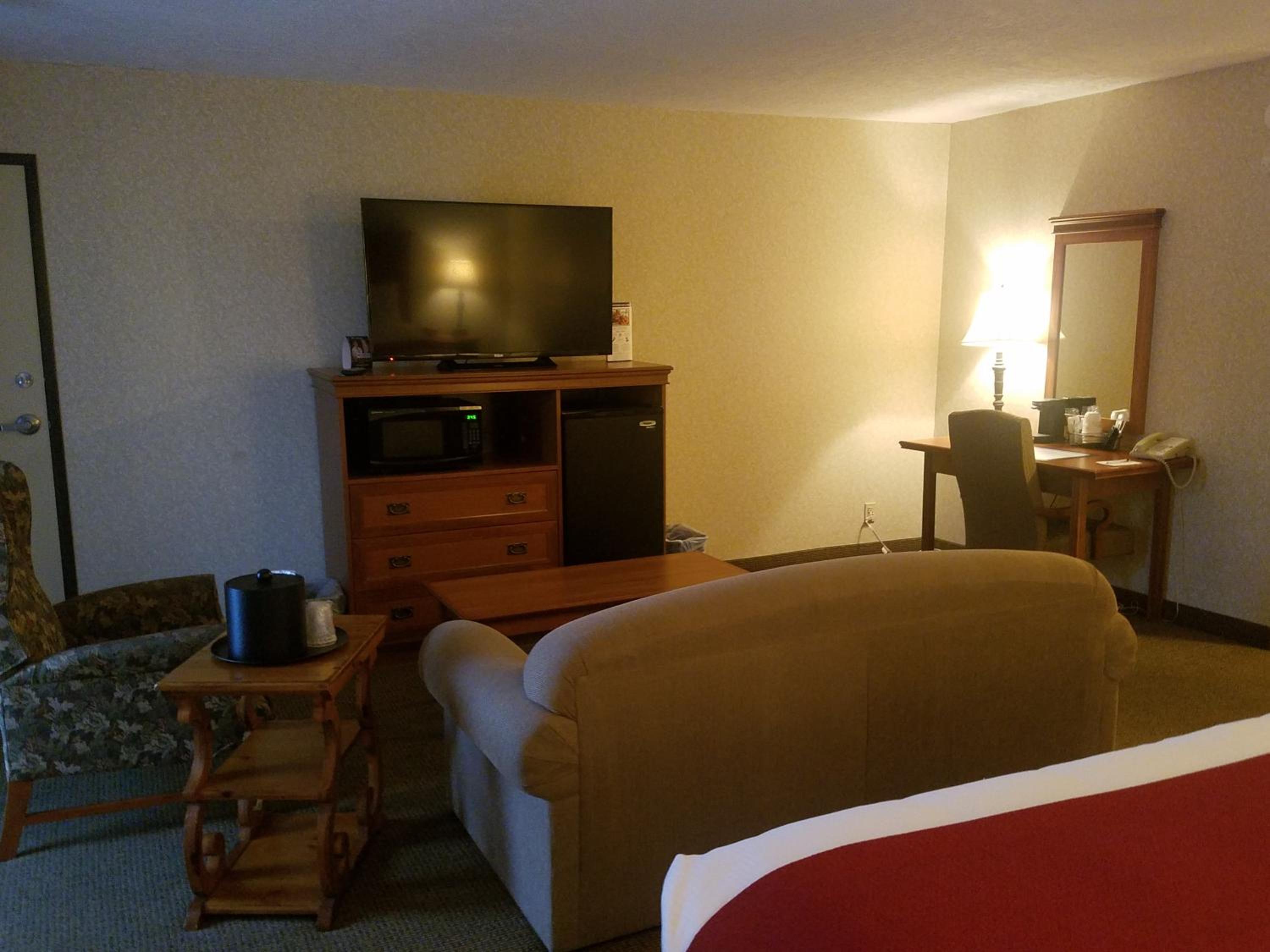 King Suite - Photo 8