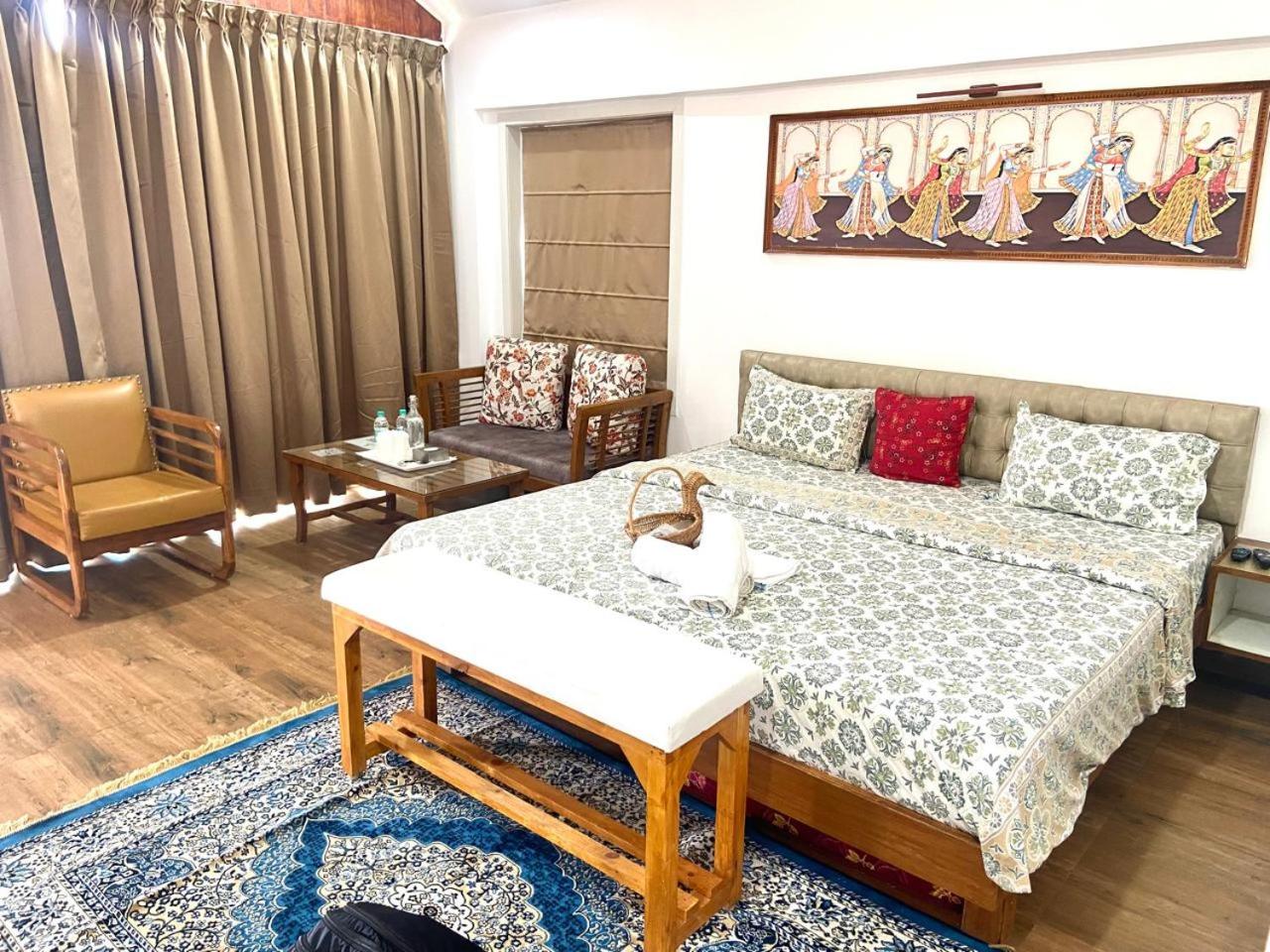 Superior Queen Room