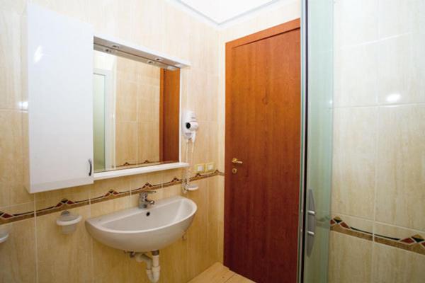 Two-Bedroom Apartment - Split Level - Photo 6