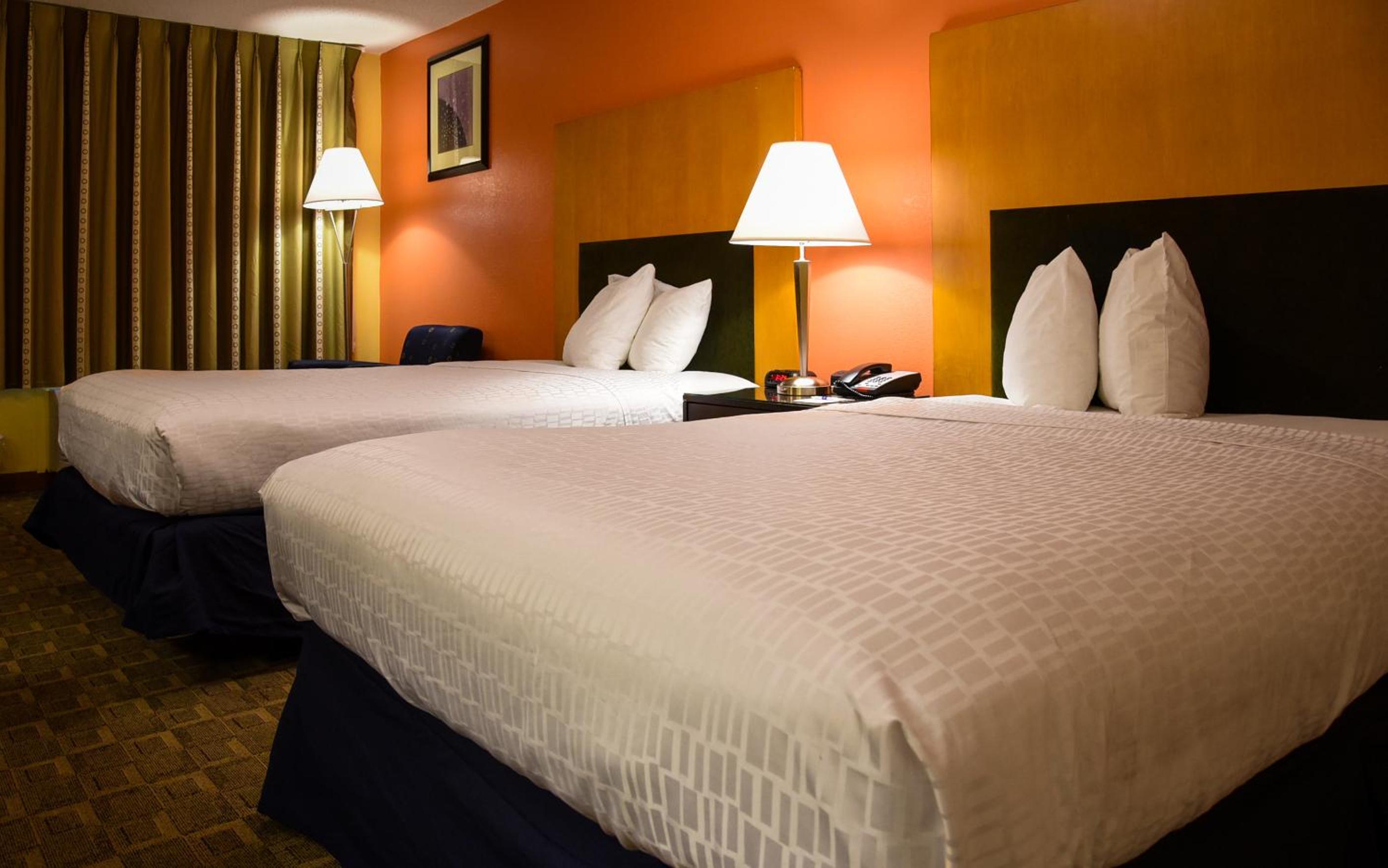 Double Room with Two Double Beds - Smoking