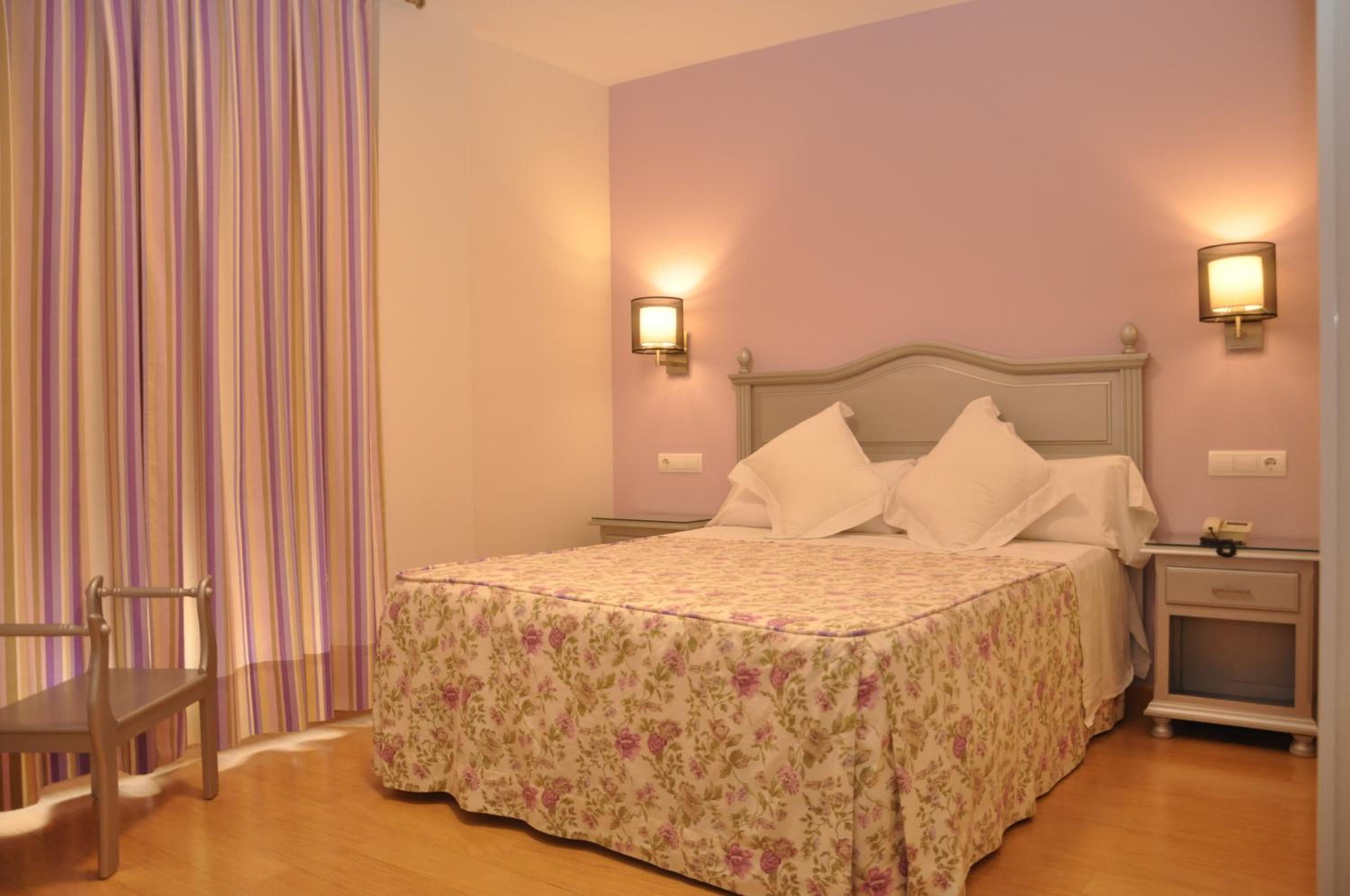 Double Room - 1 Bed - Photo 2