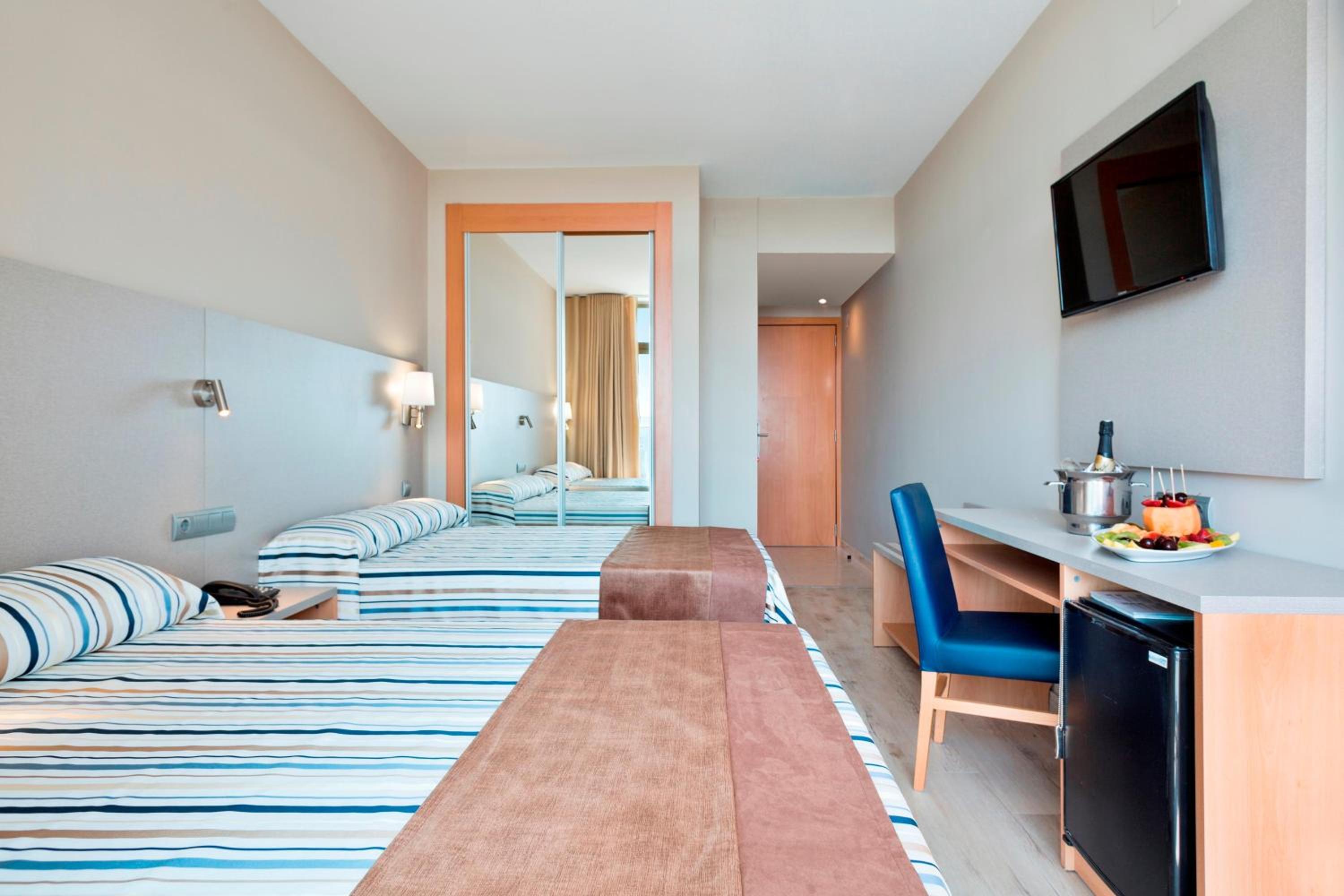 Double Room with Pool View