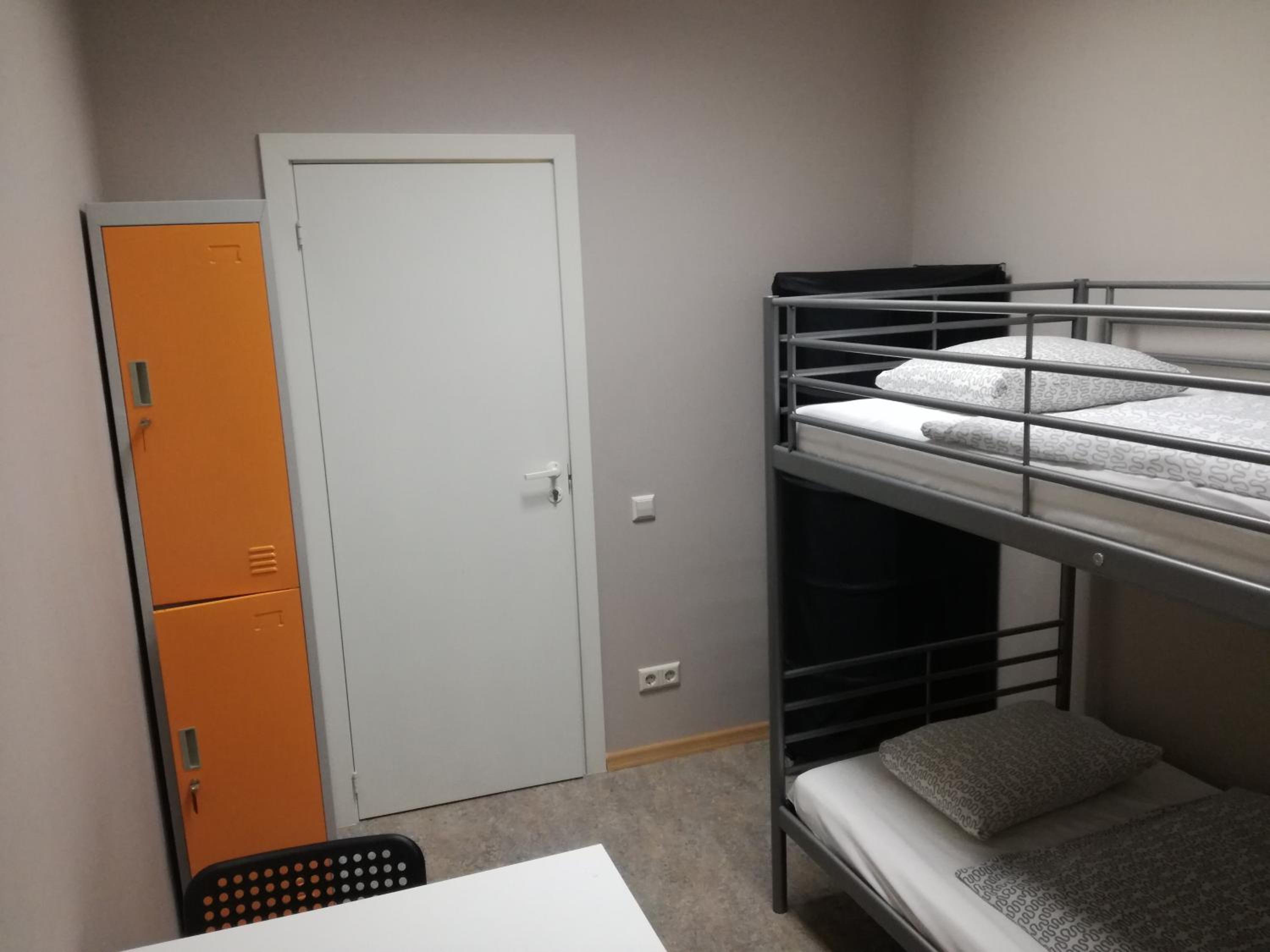 Twin Room with Bunk Bed photo 1