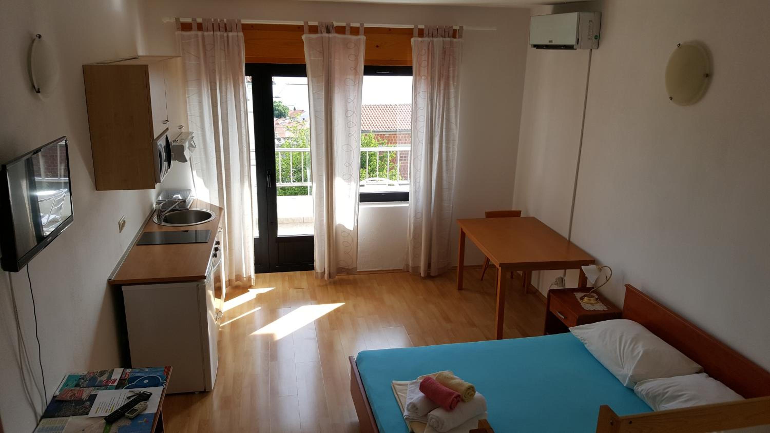 Studio Apartment with Sea View photo 1