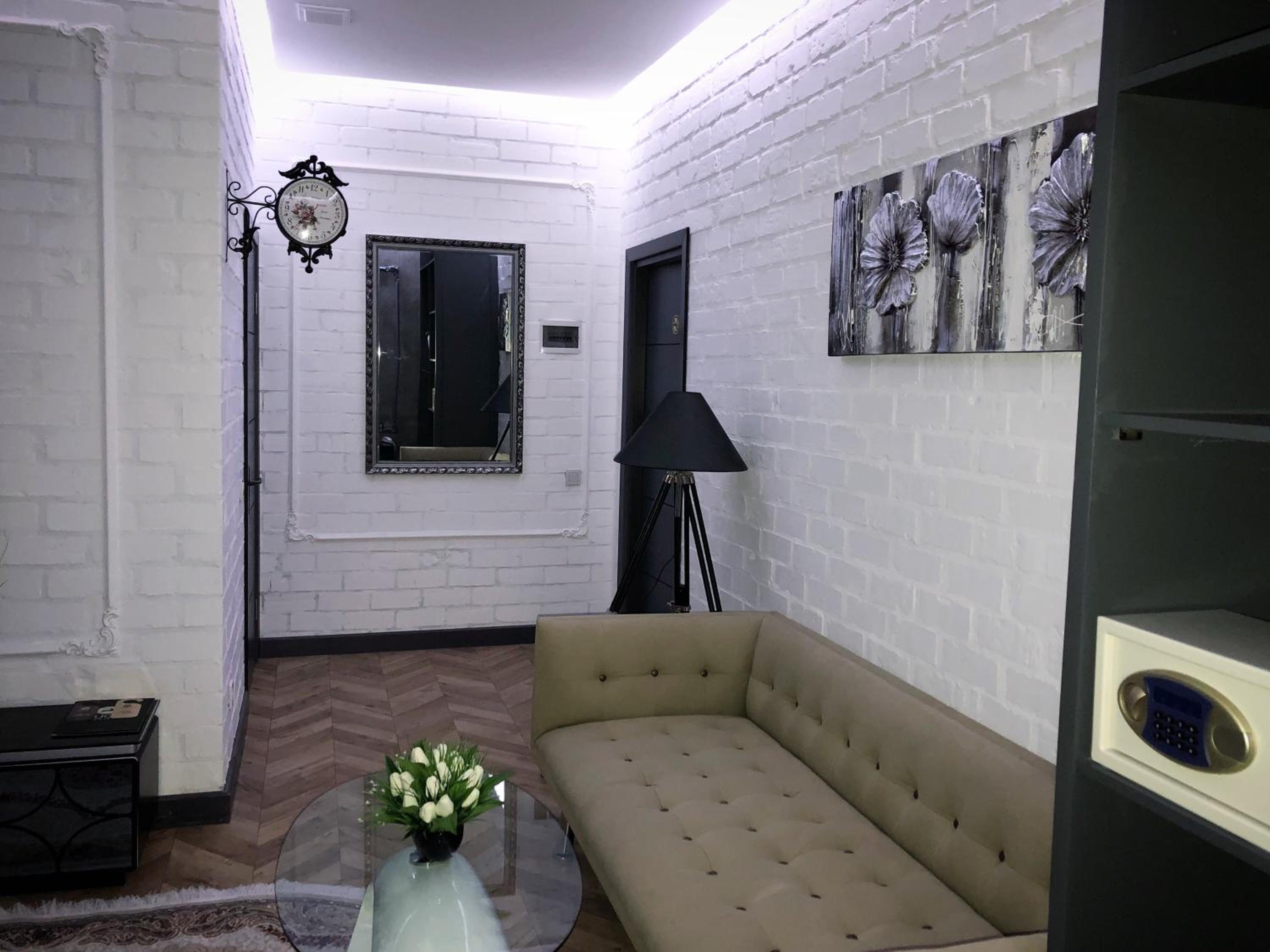 Deluxe King Room photo 3