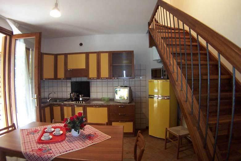 Two-Bedroom Apartment - Split Level - Photo 5